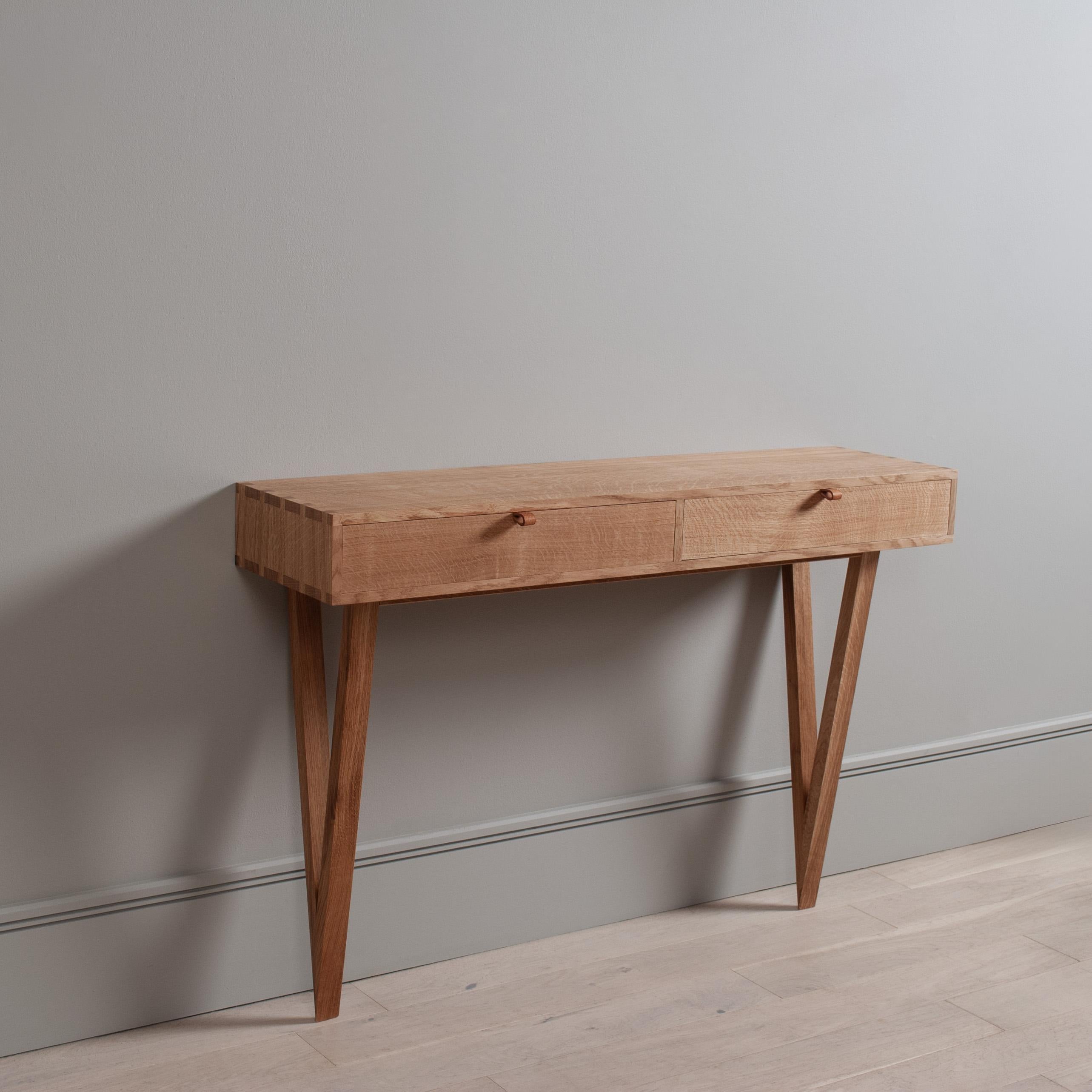 Contemporary Handcrafted English Oak Console Table With Drawers & Mirror For Sale