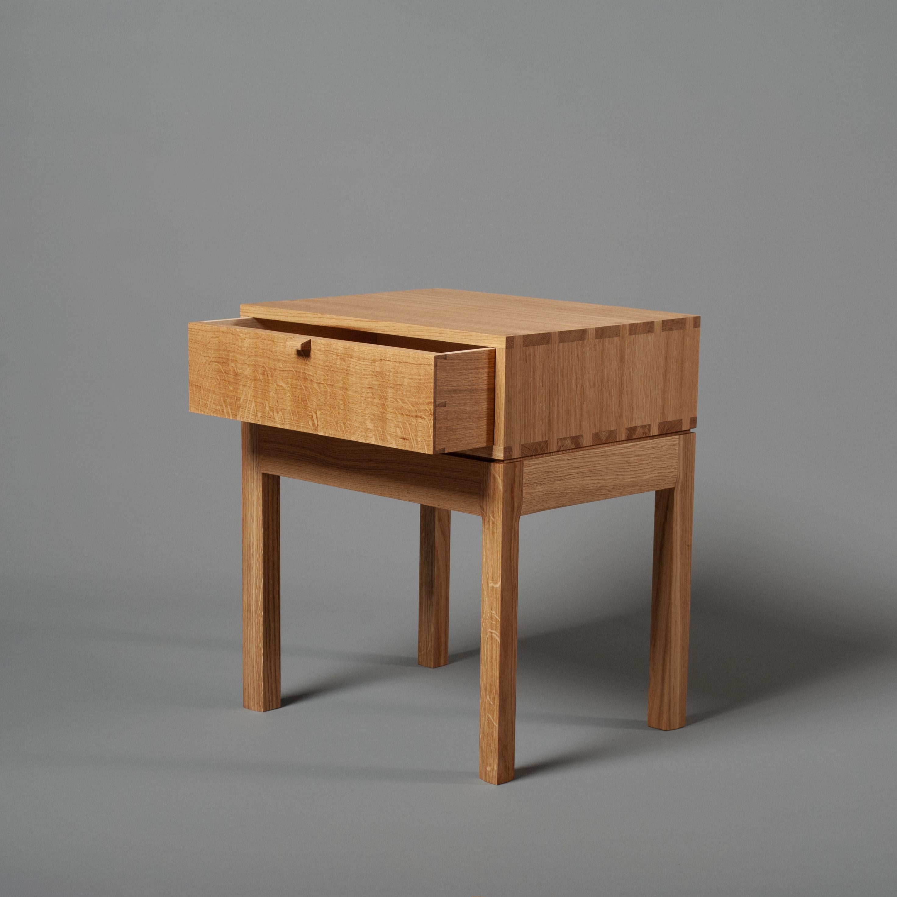 Inglese Tavolini artigianali in Oak inglese in vendita