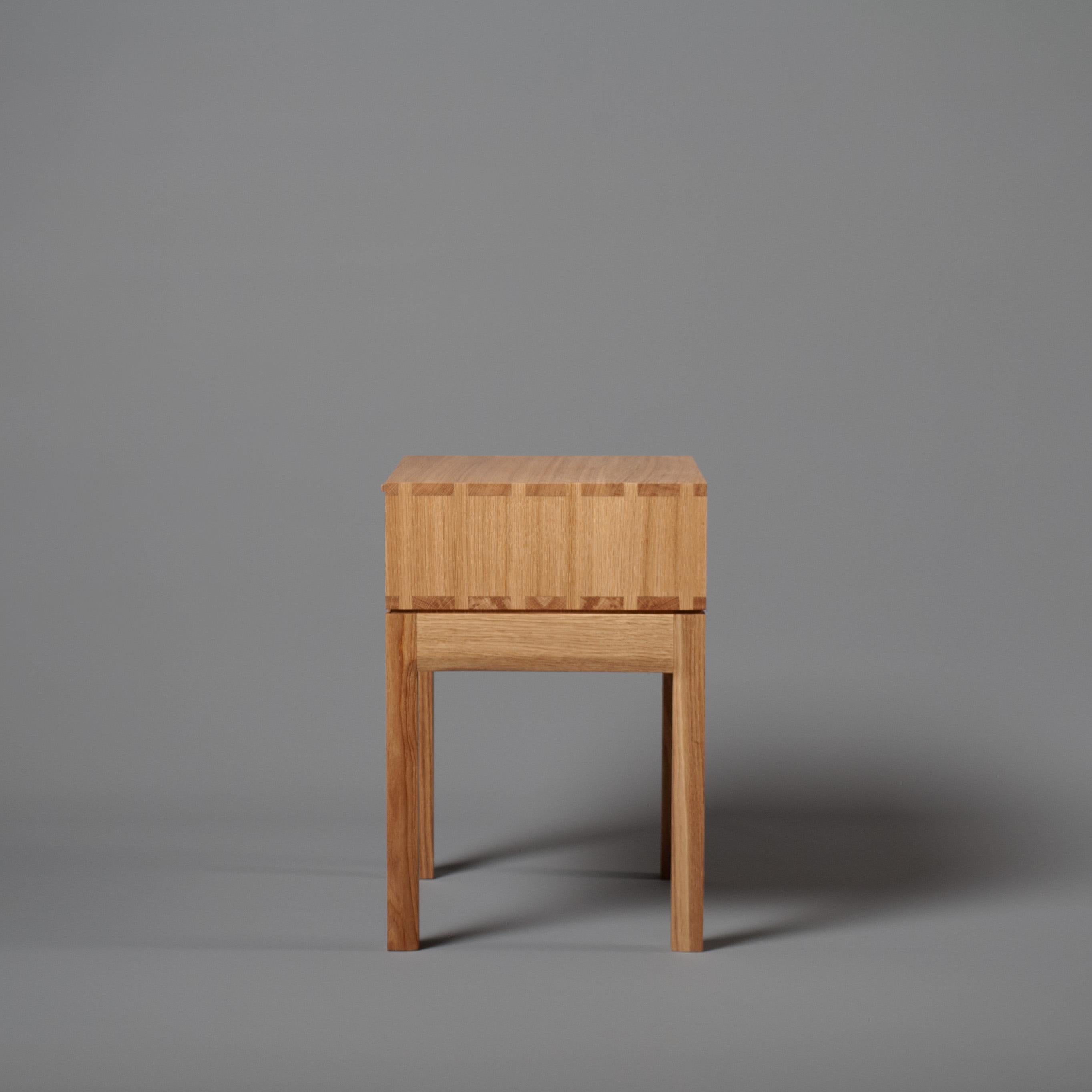 Tavolini artigianali in Oak inglese In condizioni Nuovo in vendita a London, GB