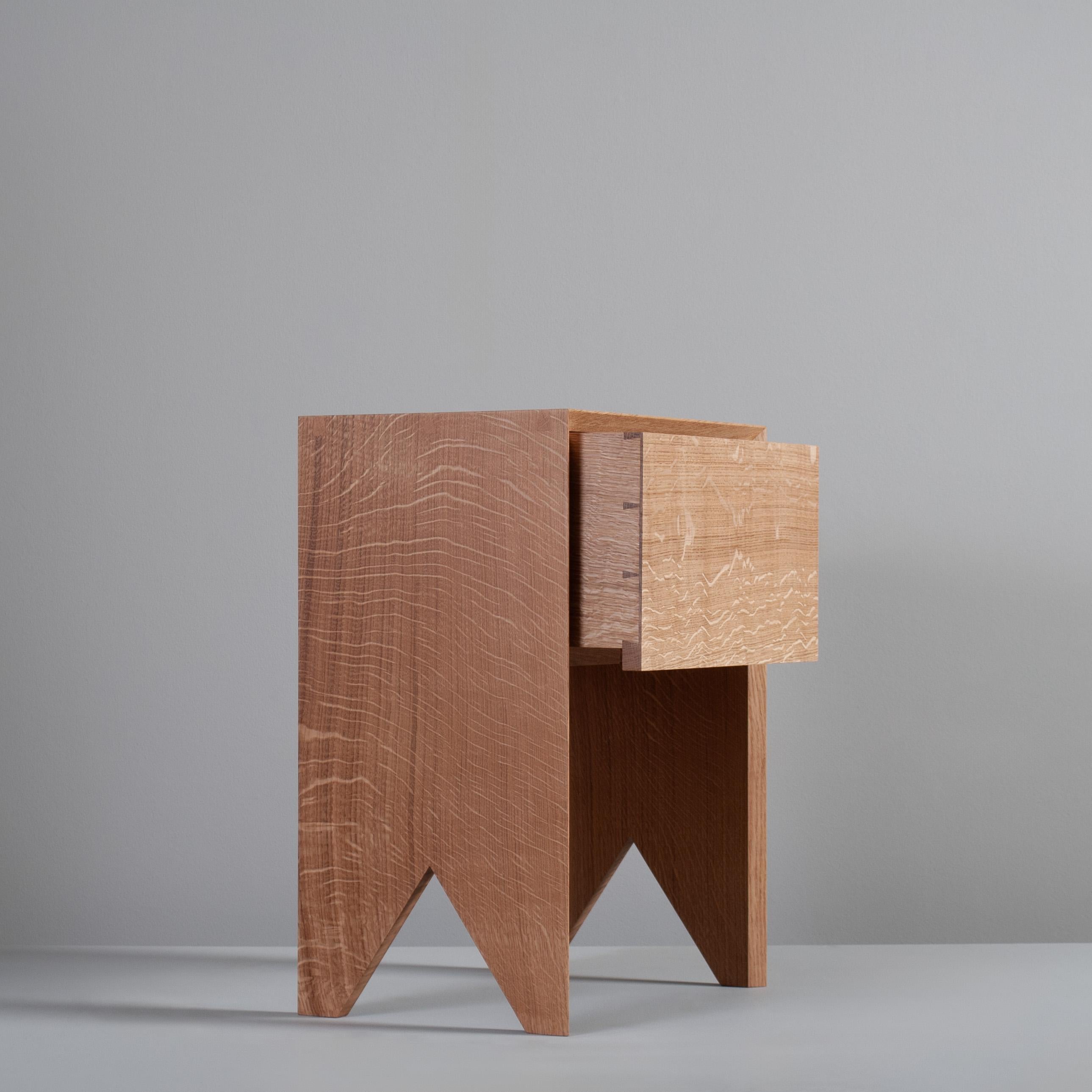Handcrafted English Oak Night Stand Table & Drawer For Sale 1