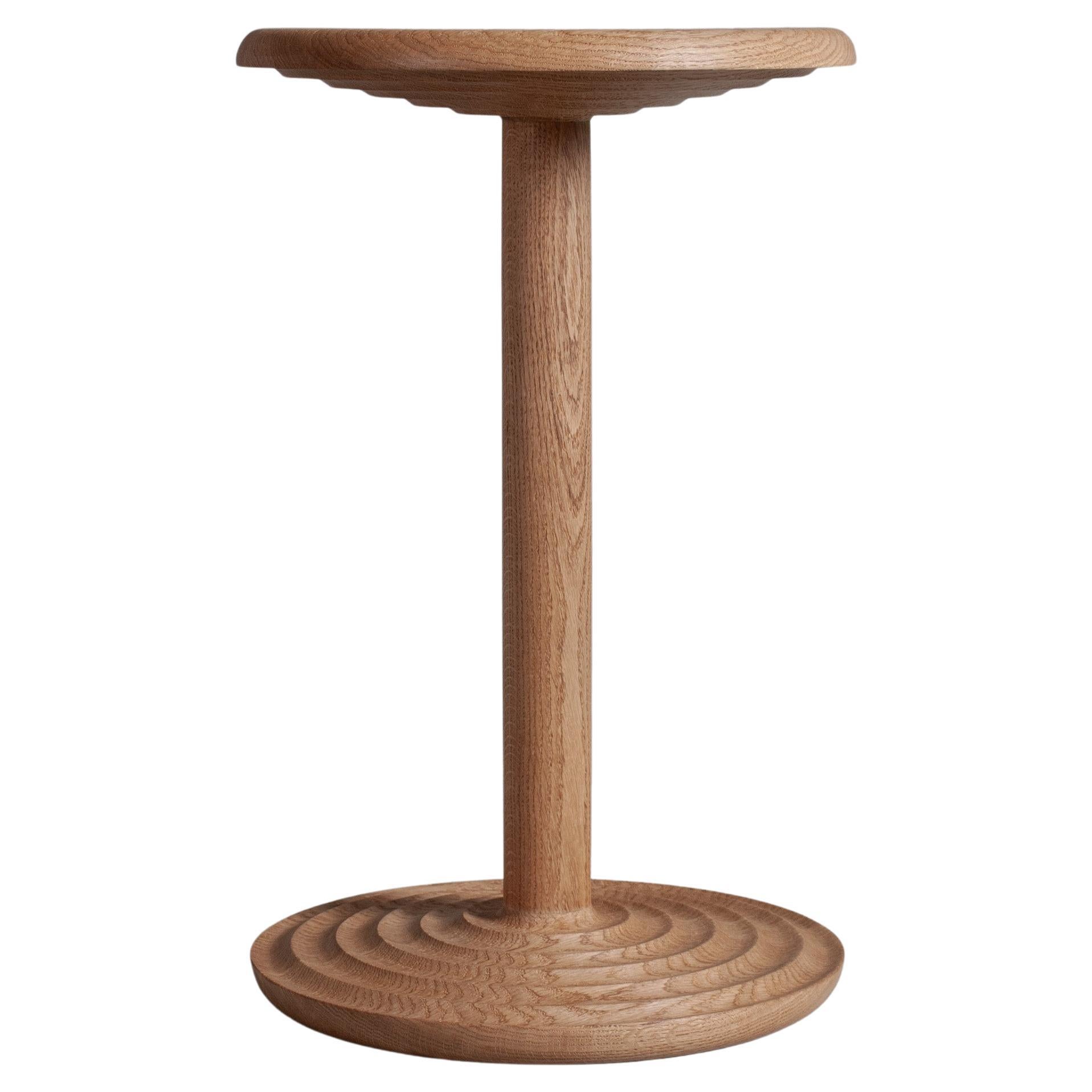 Handcrafted English Oak Beistelltisch im Angebot