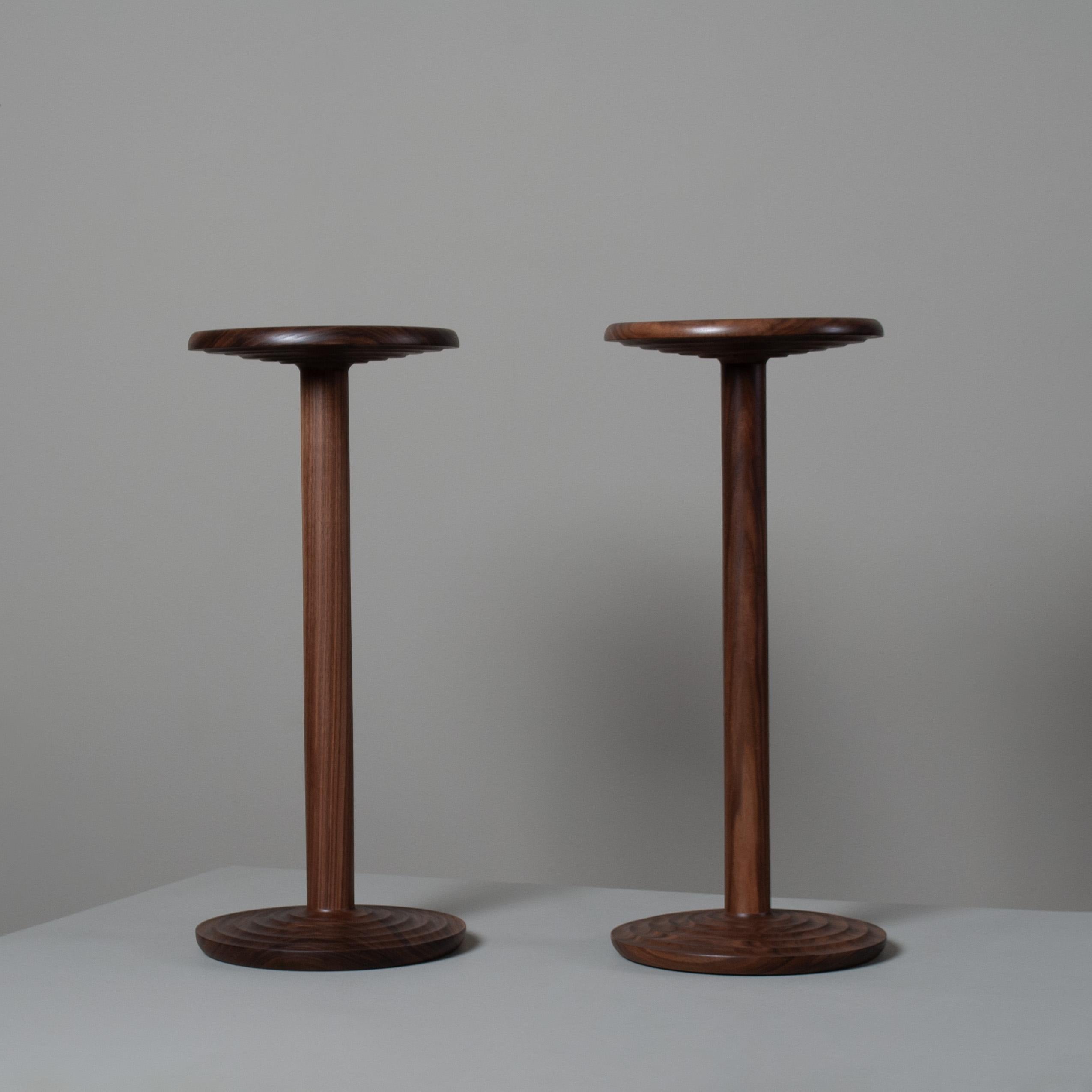Zócalo/Pedestal/Plantero inglés artesanal Nogal en venta