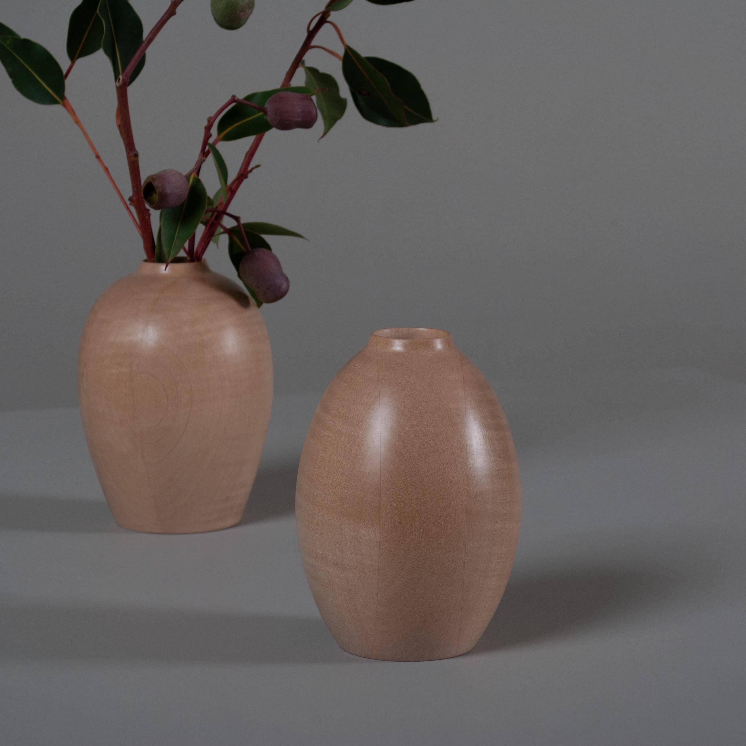 Vaso di sicomoro inglese fatto a mano in vendita 1