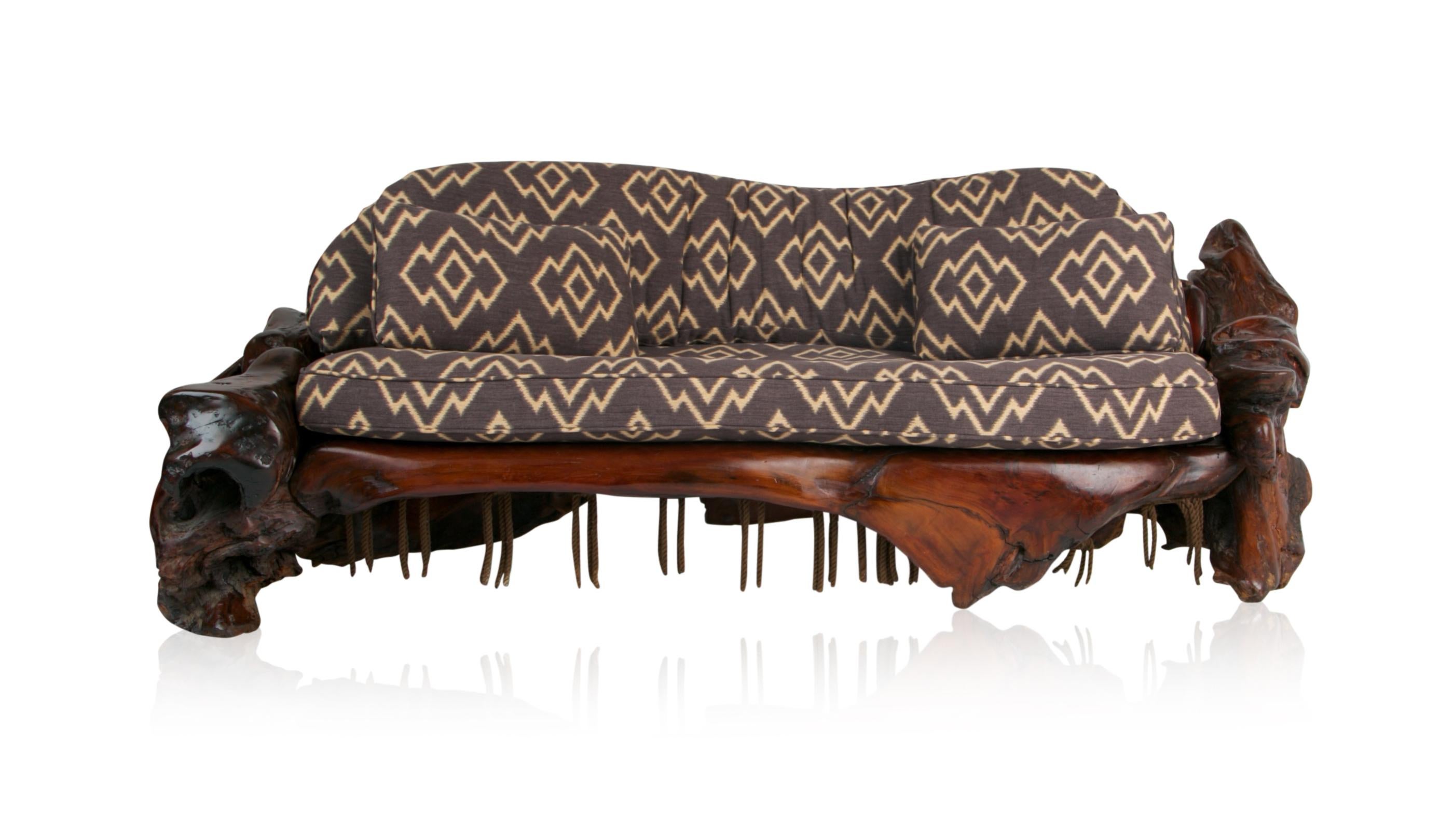 Handcrafted Freeform Sculptural Slab Redwood Burl Artisan Sofa, c 1975 In Excellent Condition In Los Angeles, CA