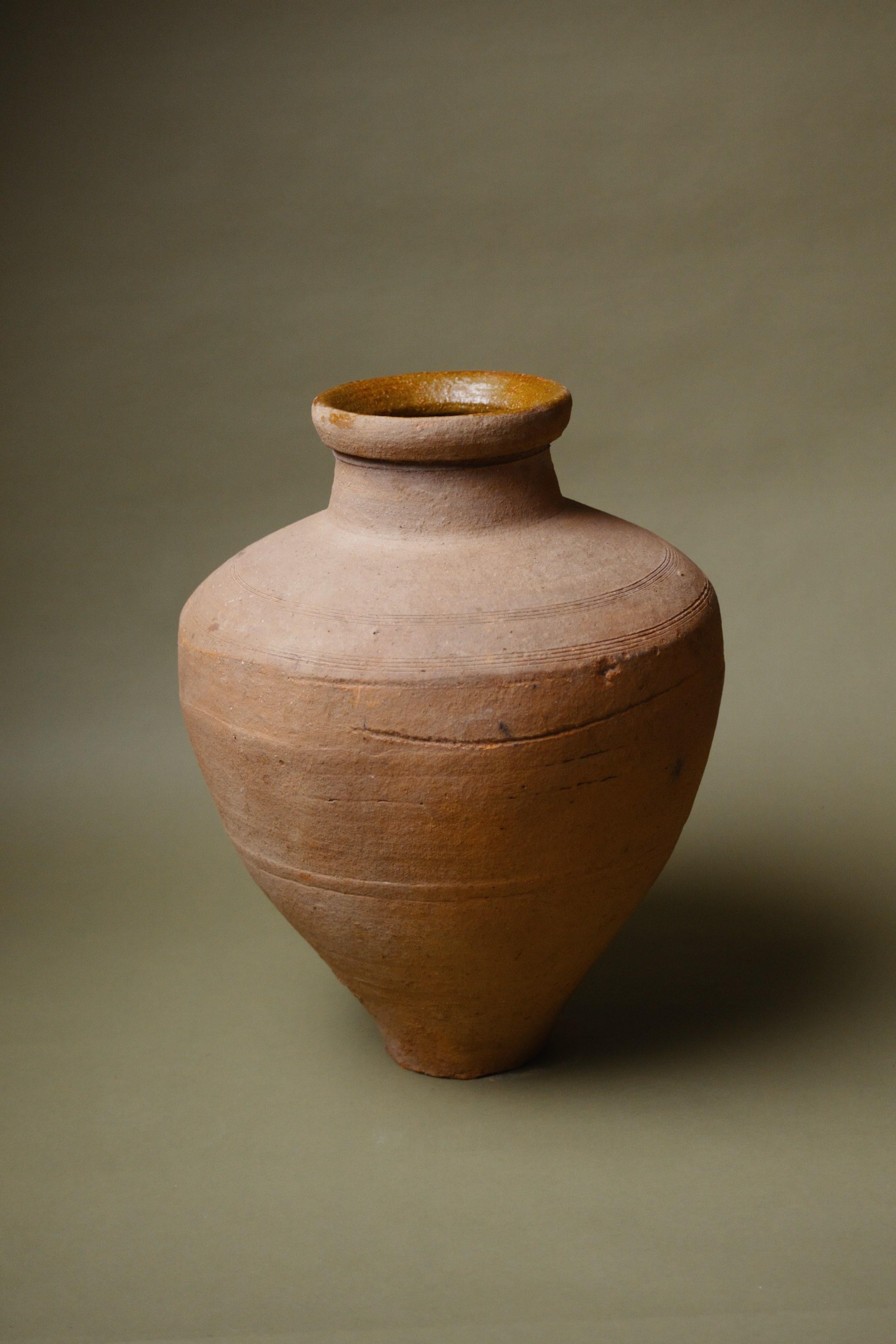 Cotto Vaso in terracotta con bordo smaltato realizzato a mano in vendita