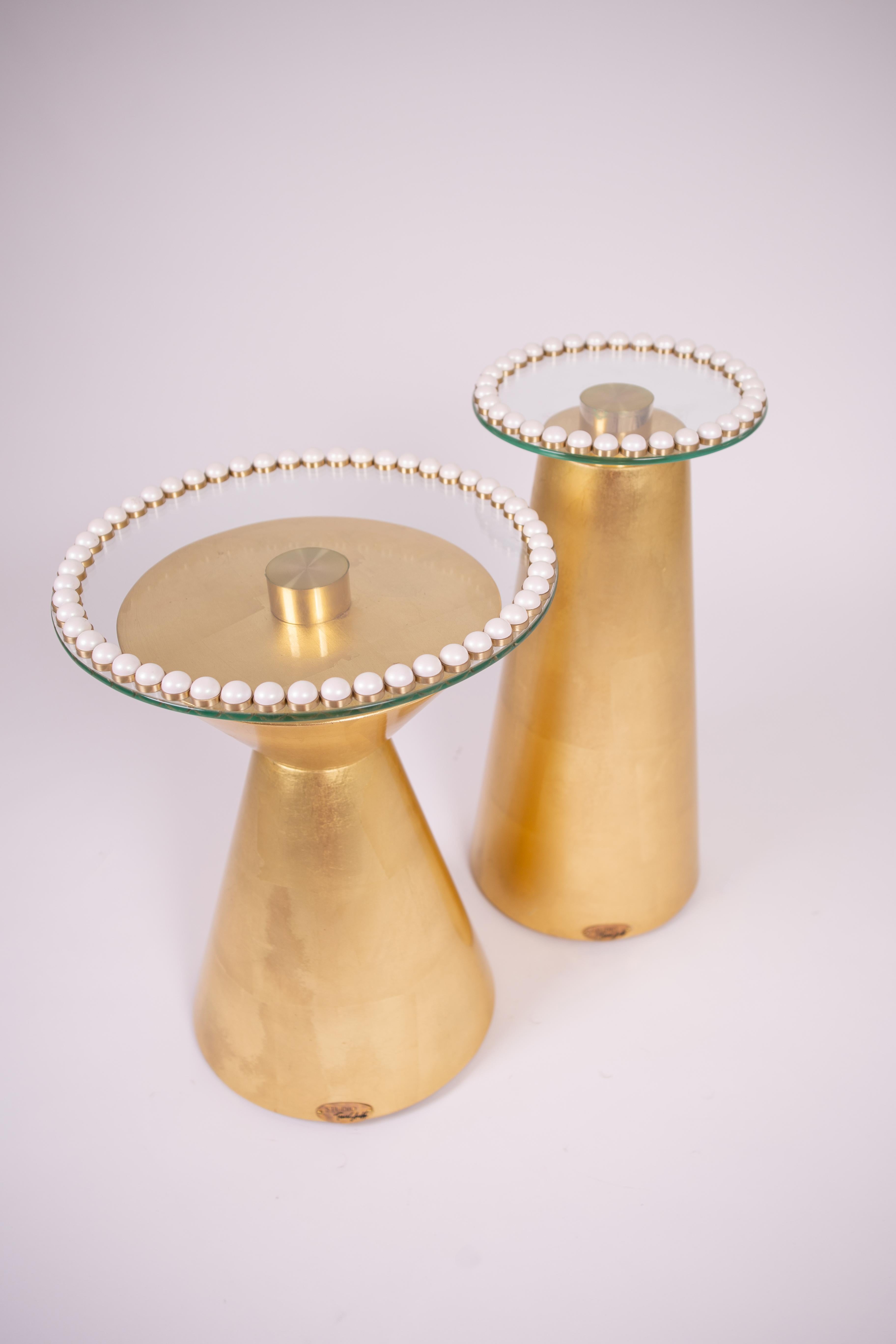 Handcraft - The Pedestal Table en feuille d'or avec bordure en laiton perlé en vente 1