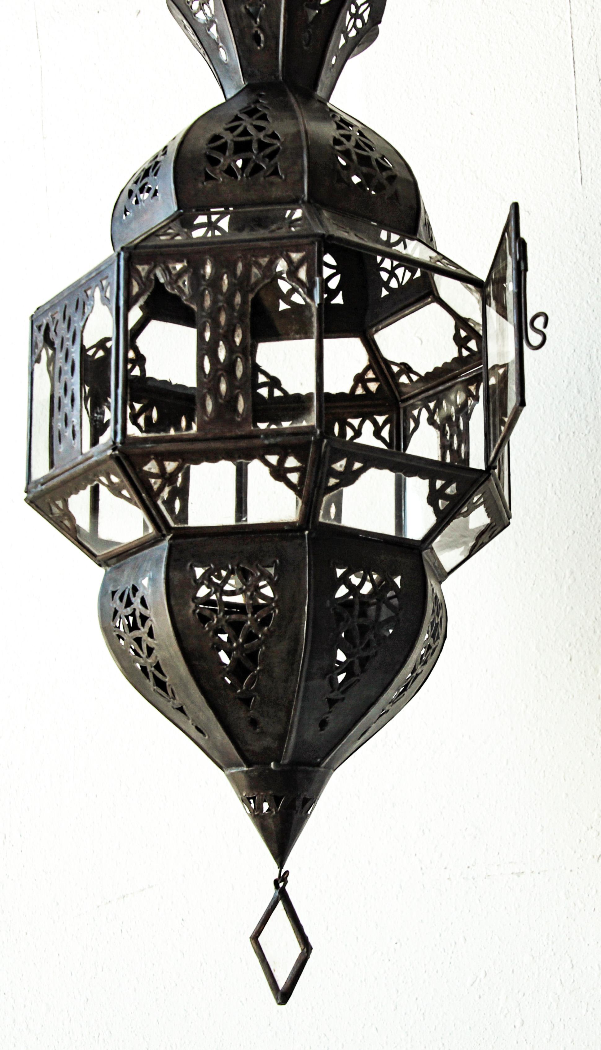 Handcrafted Moorish Glass Lantern Octagonal Shape For Sale 3