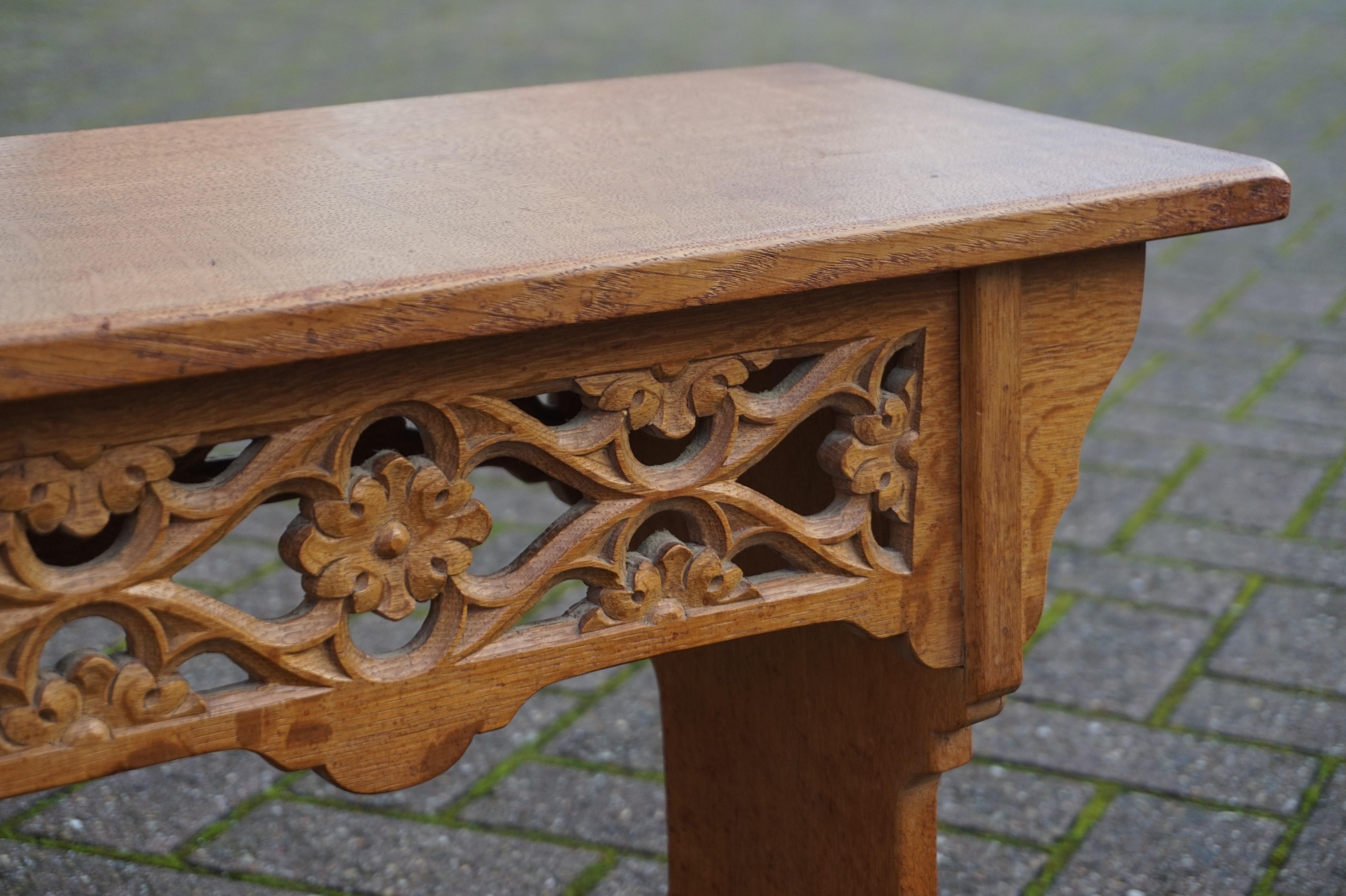 Handcrafted and Hand Carved Gothic Revival Hall Bench or Stool Made of Solid Oak For Sale 4
