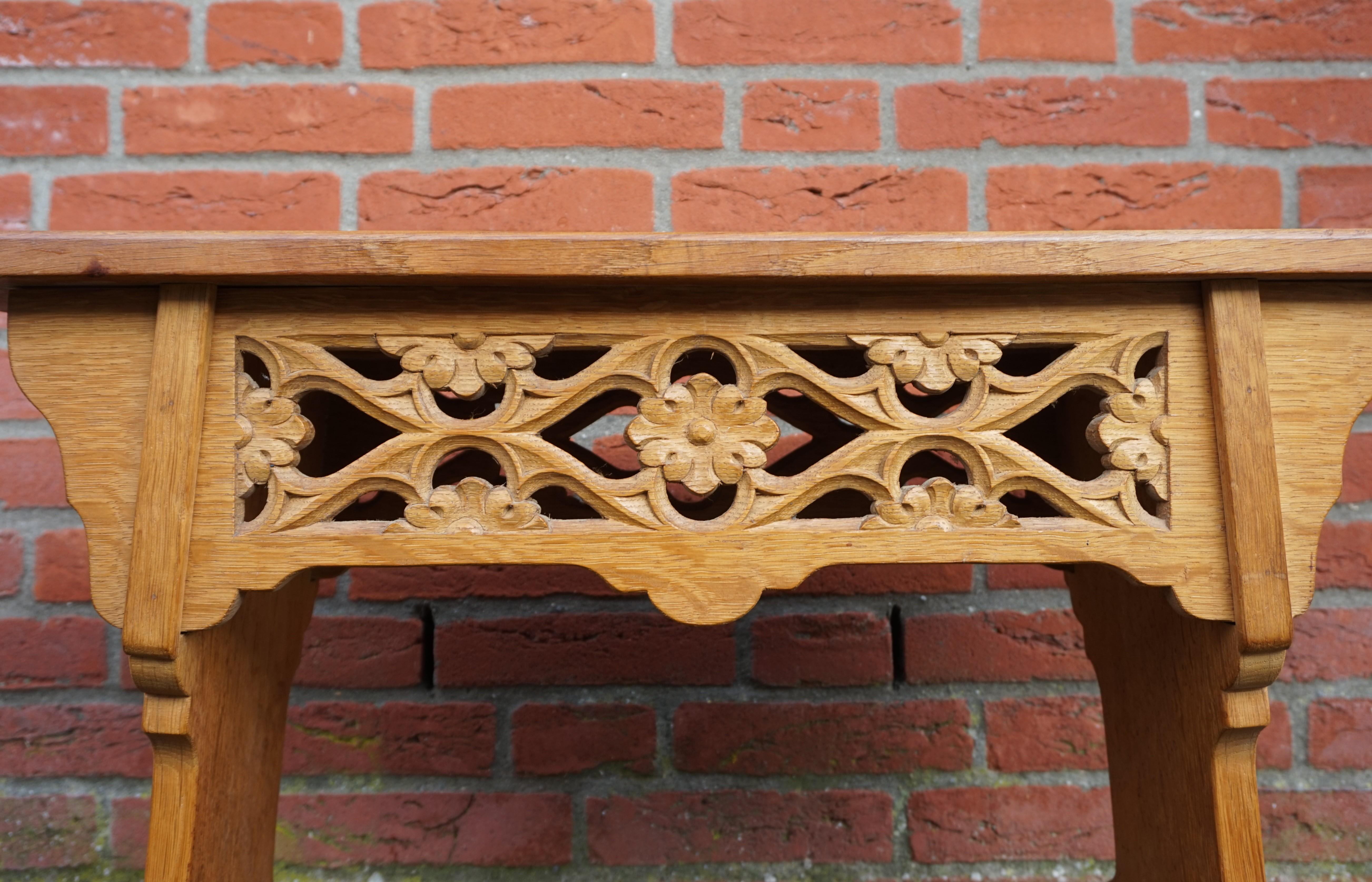 Handcrafted and Hand Carved Gothic Revival Hall Bench or Stool Made of Solid Oak For Sale 9