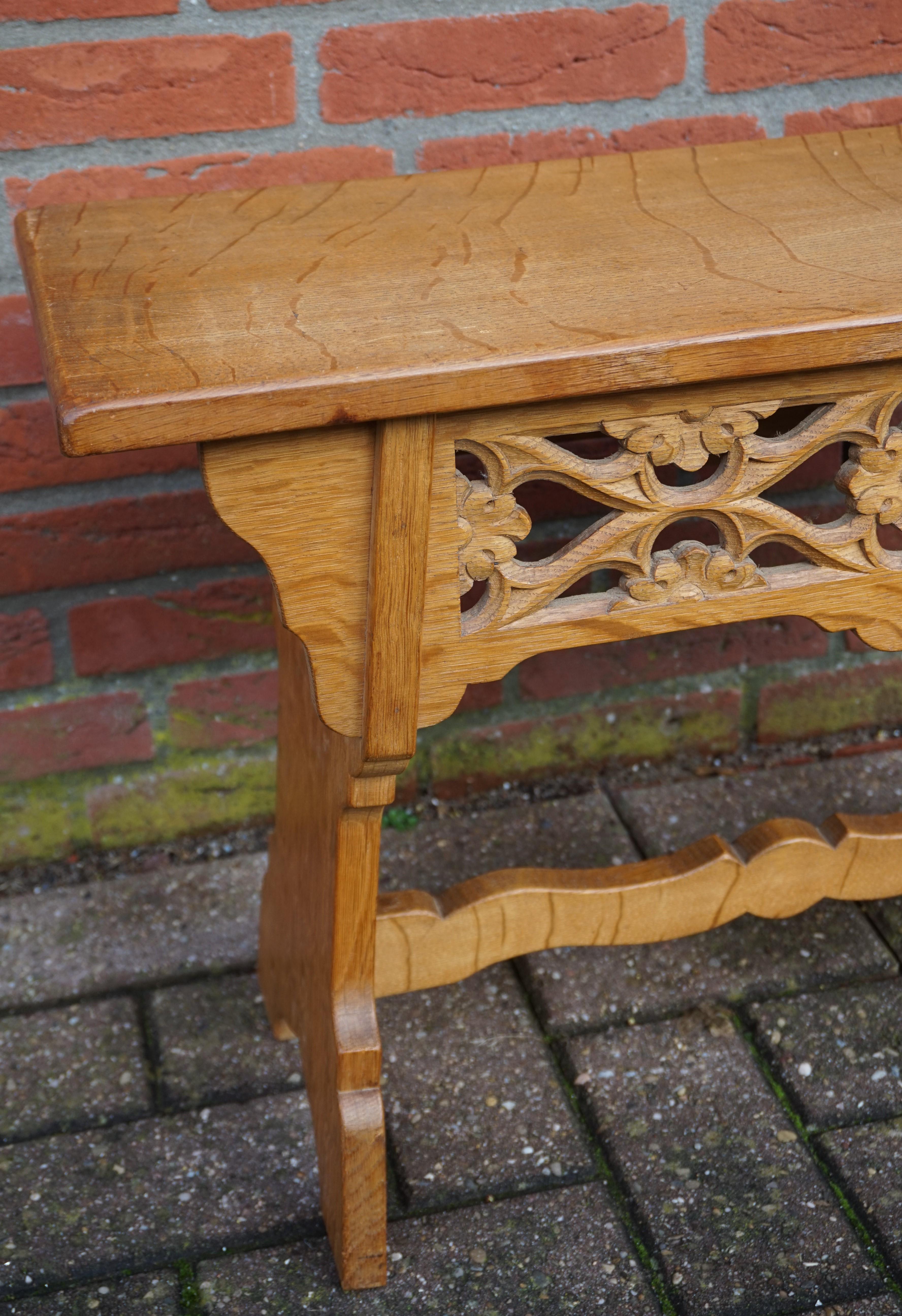 Handcrafted and Hand Carved Gothic Revival Hall Bench or Stool Made of Solid Oak For Sale 10