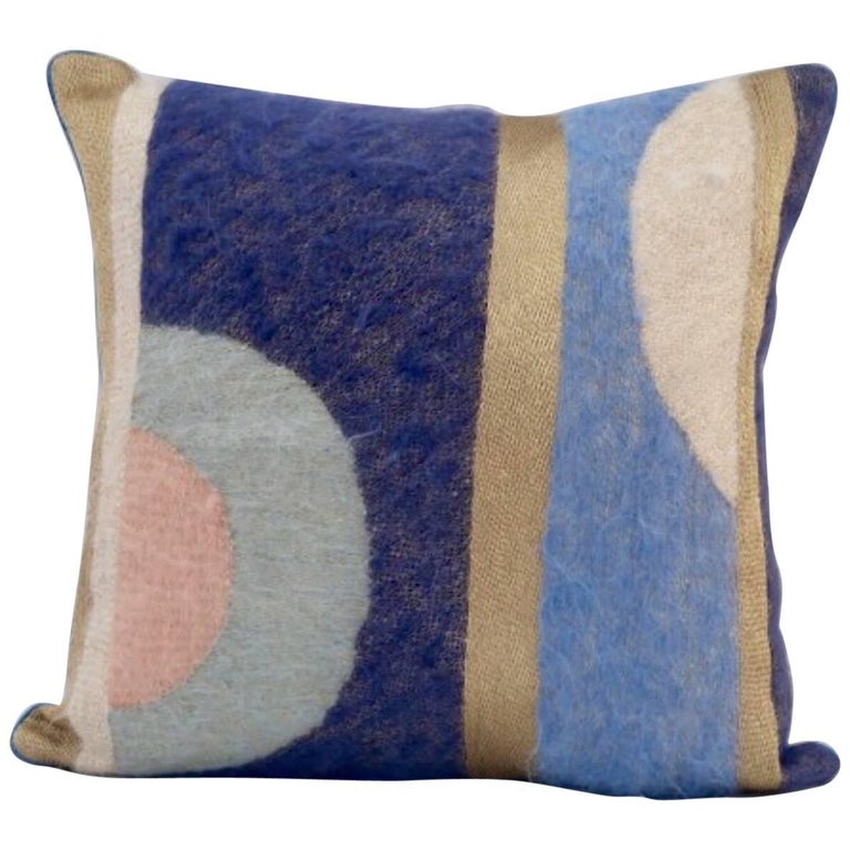 47+ Yarn Embroidery Pillows Gif