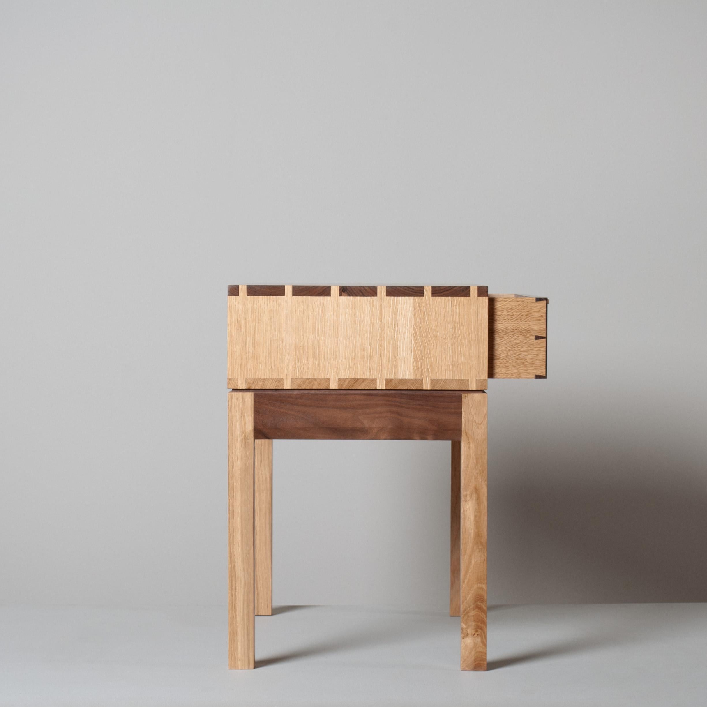Handcrafted Harlequin Night Stand im Zustand „Neu“ im Angebot in London, GB