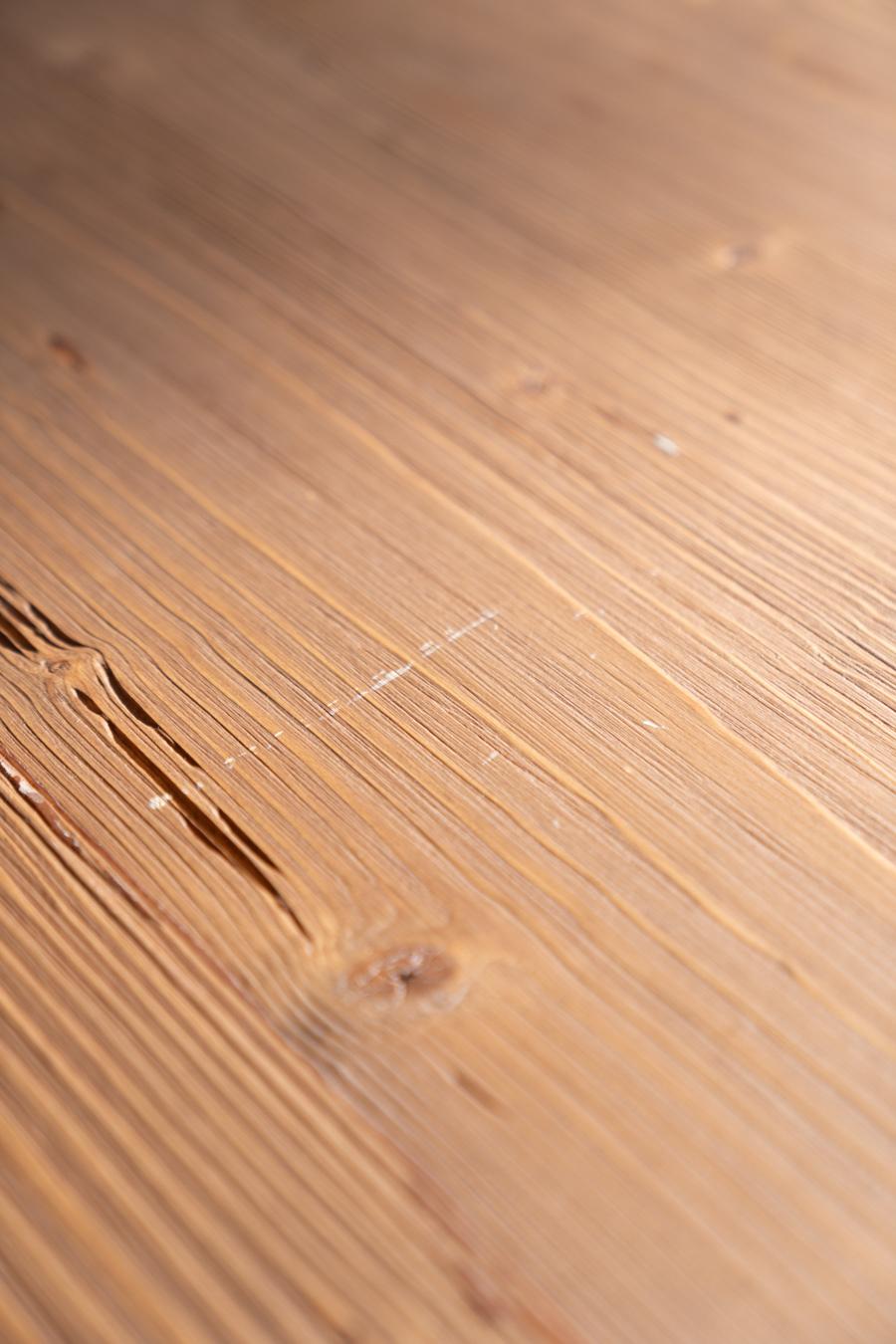 Handcrafted Industrial-Style Dining Table with Brushed Fir Top and Antique Ir... in vendita 2