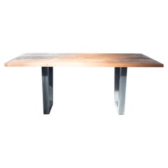 Mesa de comedor artesanal de estilo industrial con tablero de abeto...
