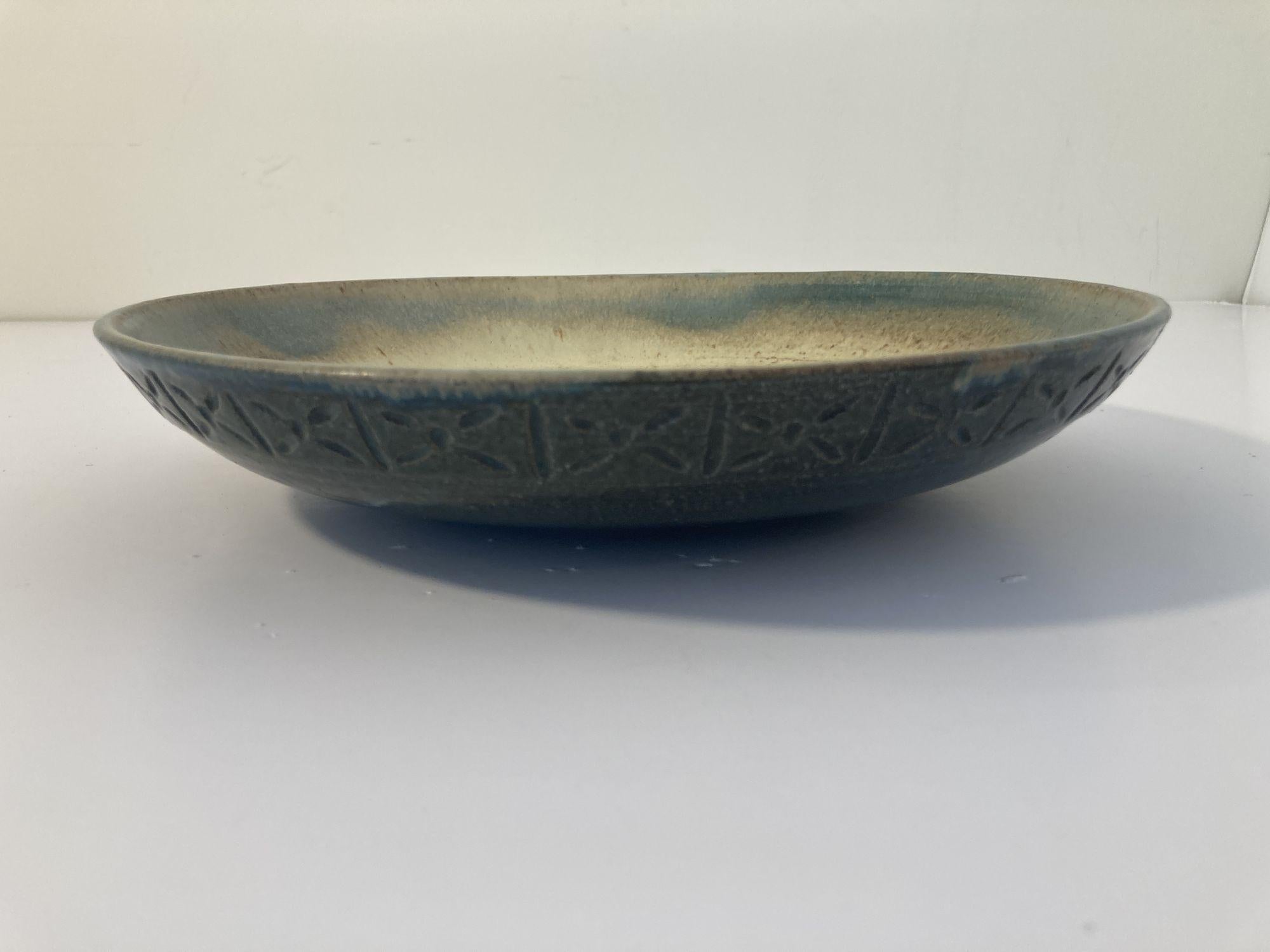 Handcrafted Japanese Ceramic Bowl Signed Jin Kobayashi For Sale 3