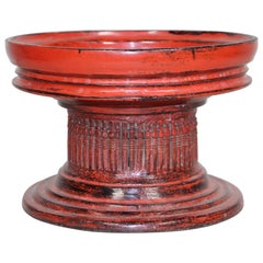 Handgefertigtes:: rot lackiertes Thai-Holztablett