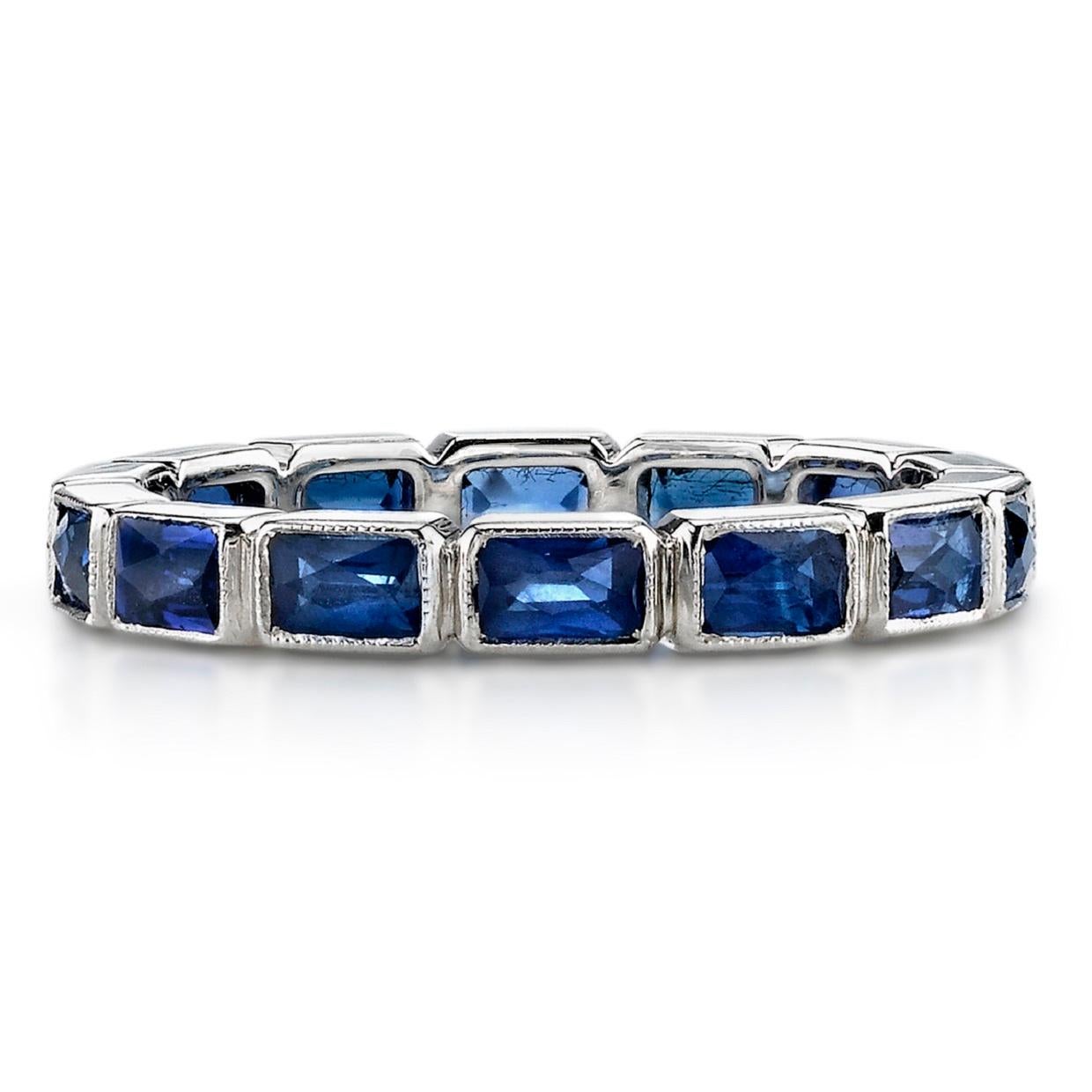 Im Angebot: Handgefertigter großer Julia-Diamant- und Saphirring mit französischem Schliff von Single Stone () 2