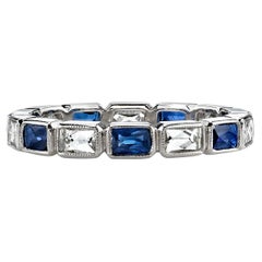 Handgefertigter großer Julia-Diamant- und Saphirring mit französischem Schliff von Single Stone