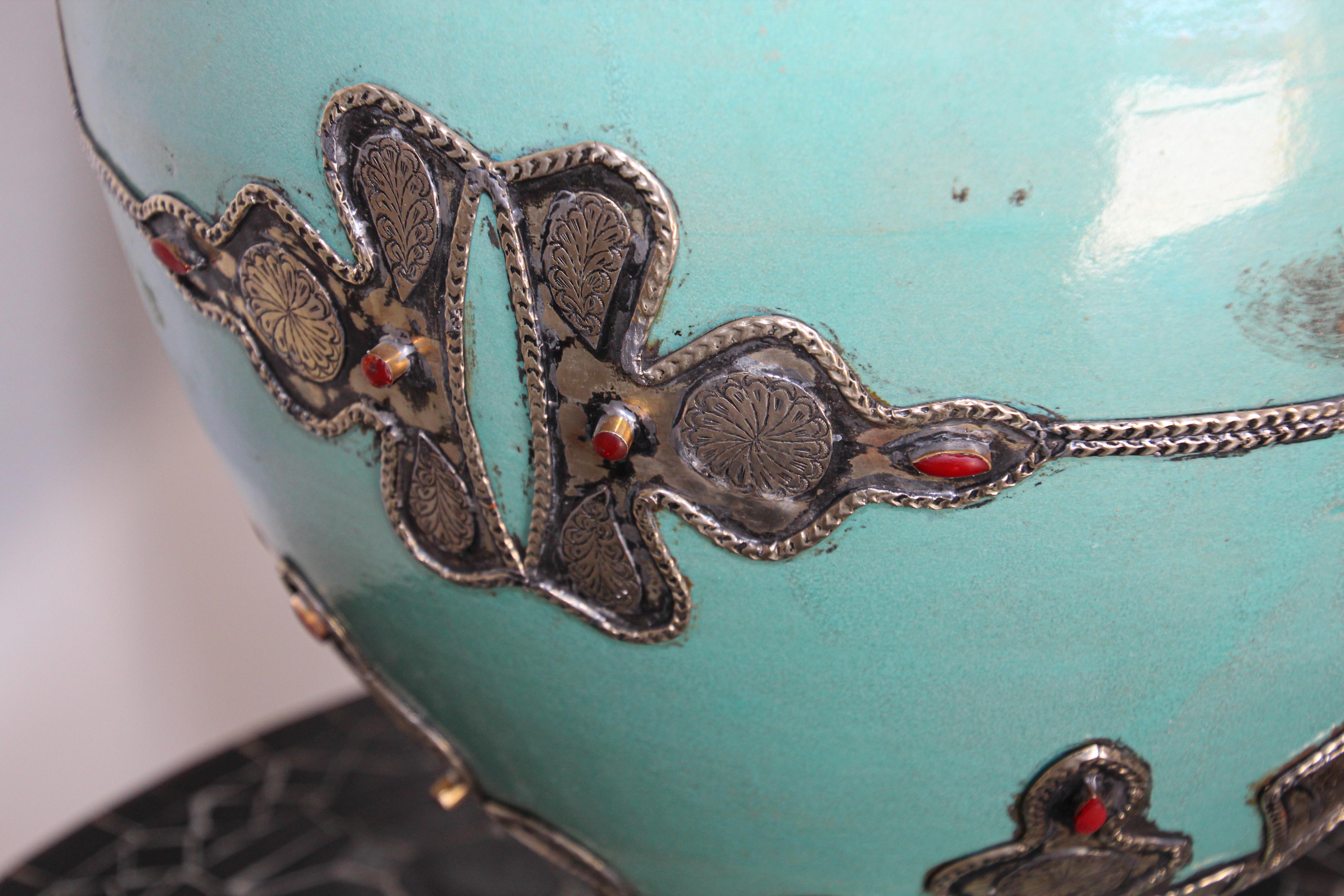 Grands vases en céramique mauresque fabriqués à la main avec poignées 9