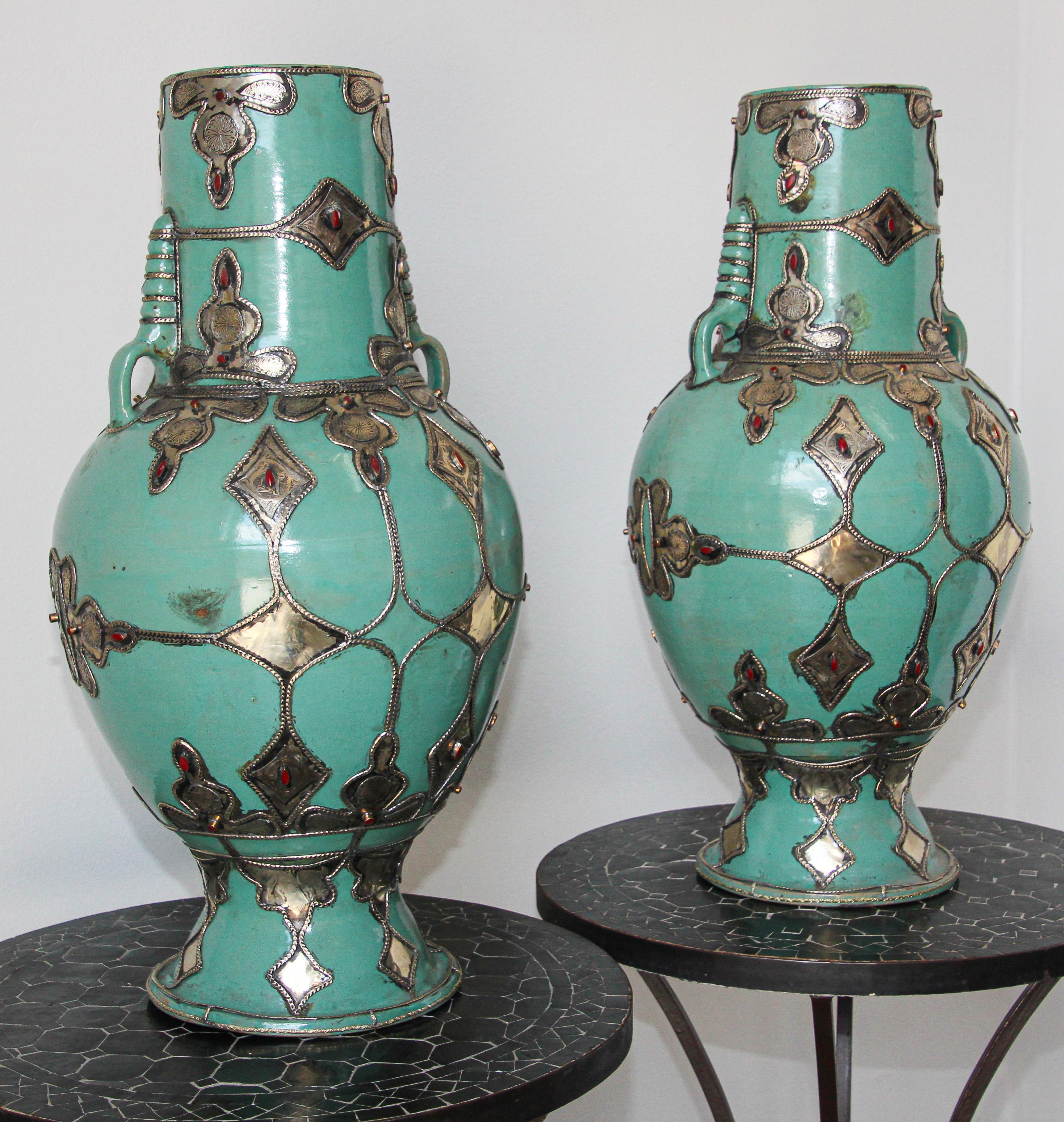 Handcrafted Large Moorish Ceramic Vases with Handles In Good Condition In North Hollywood, CA