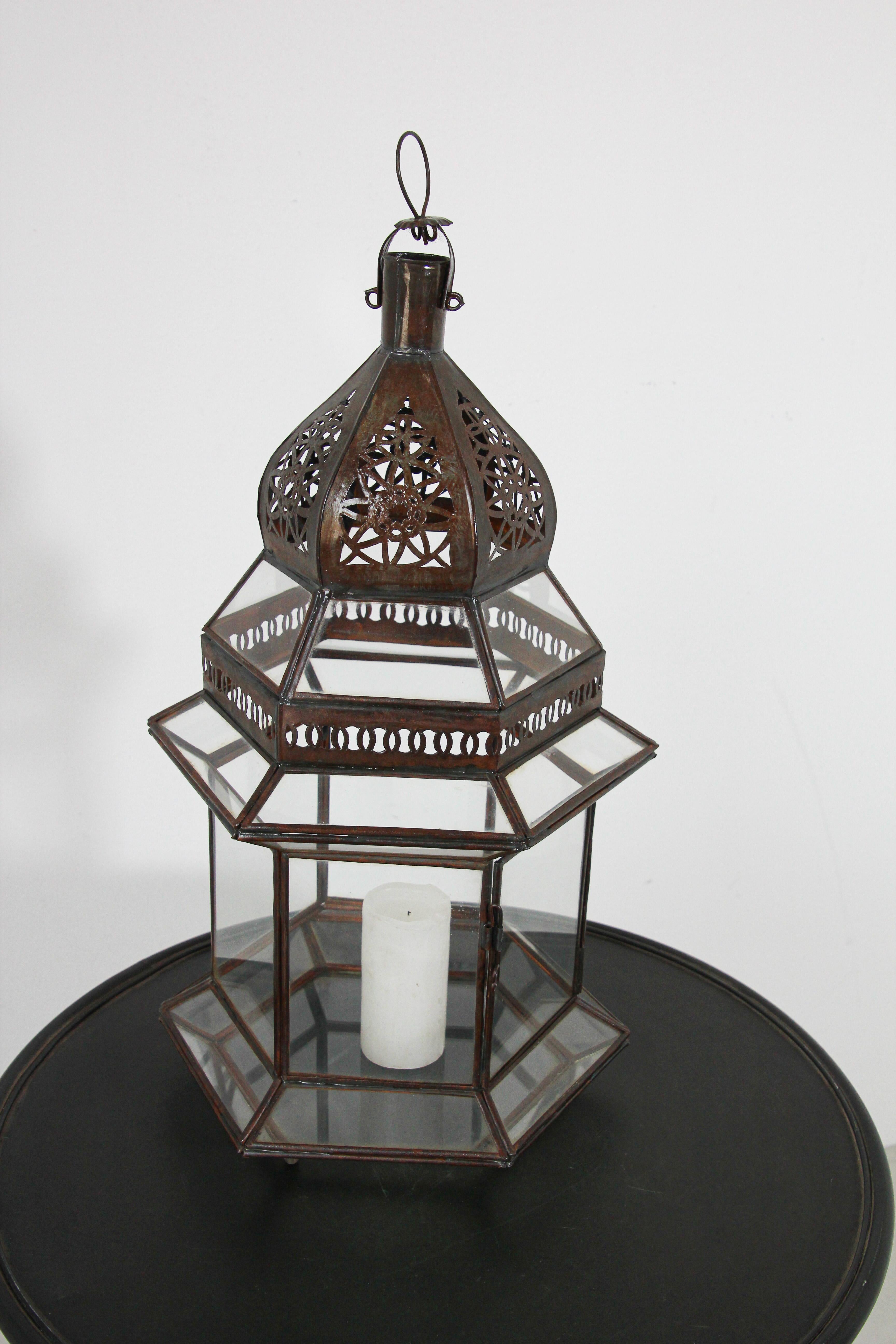 Grande lanterne marocaine en verre transparent, fabriquée à la main en vente 5