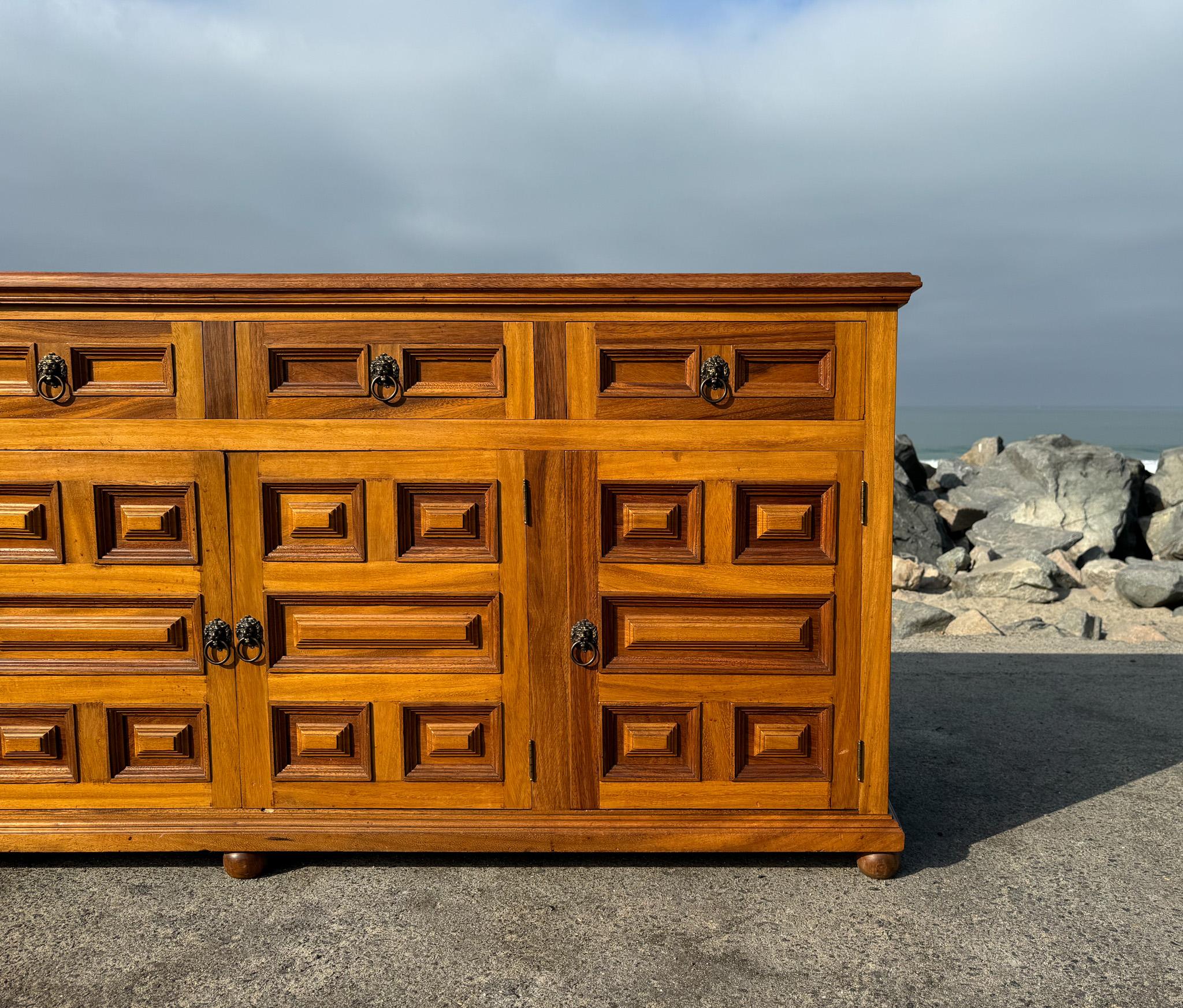 Handcrafted Spanish Colonial Mahogany Credenza, Mexico, c.1970 In Good Condition In San Juan Capistrano, CA