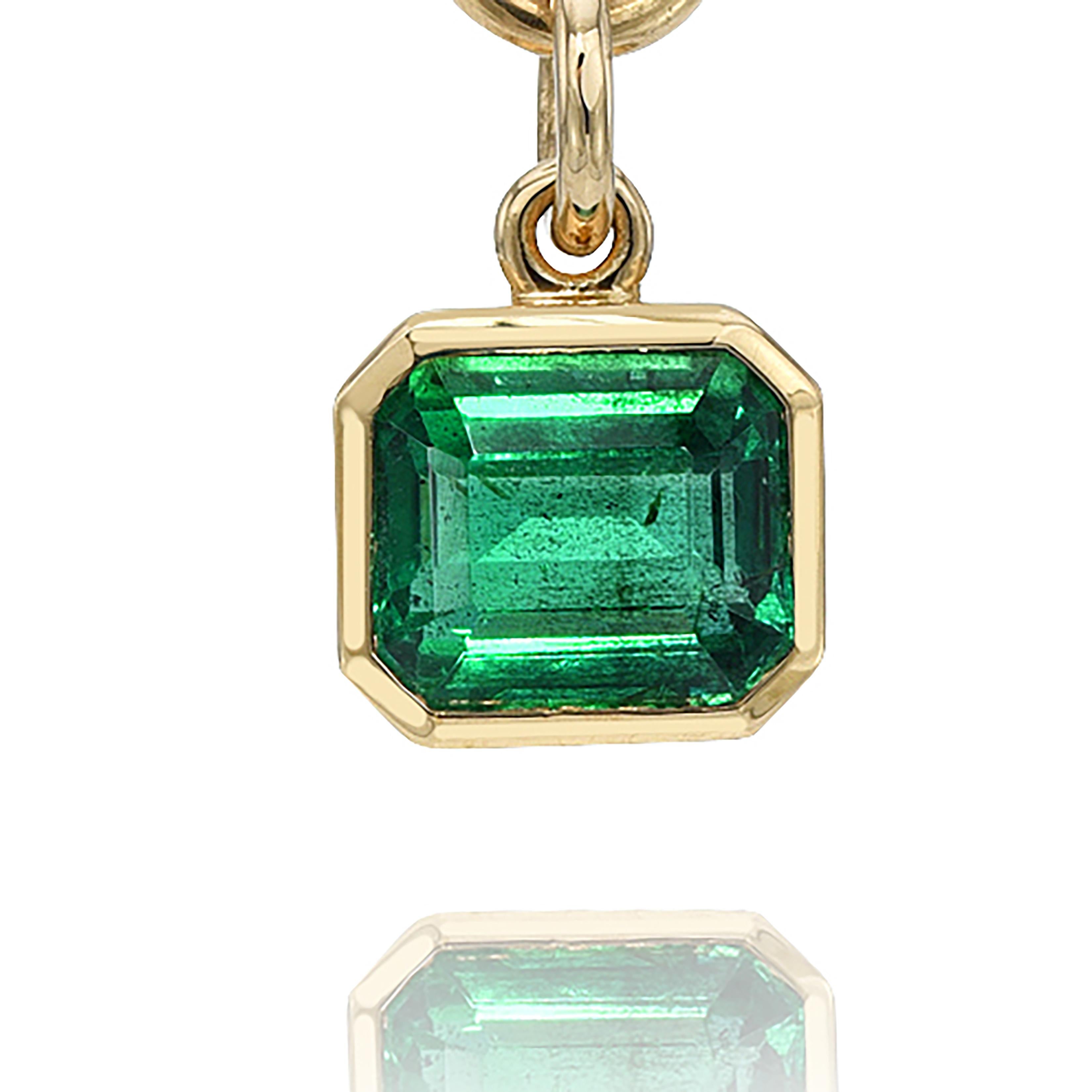 1,77ct GIA zertifiziert sambischen Asscher geschnitten grünen Smaragd Lünette in einem handgefertigten 18K Gelbgold Tropfen Anhänger Halskette gesetzt.

Halskette misst 17