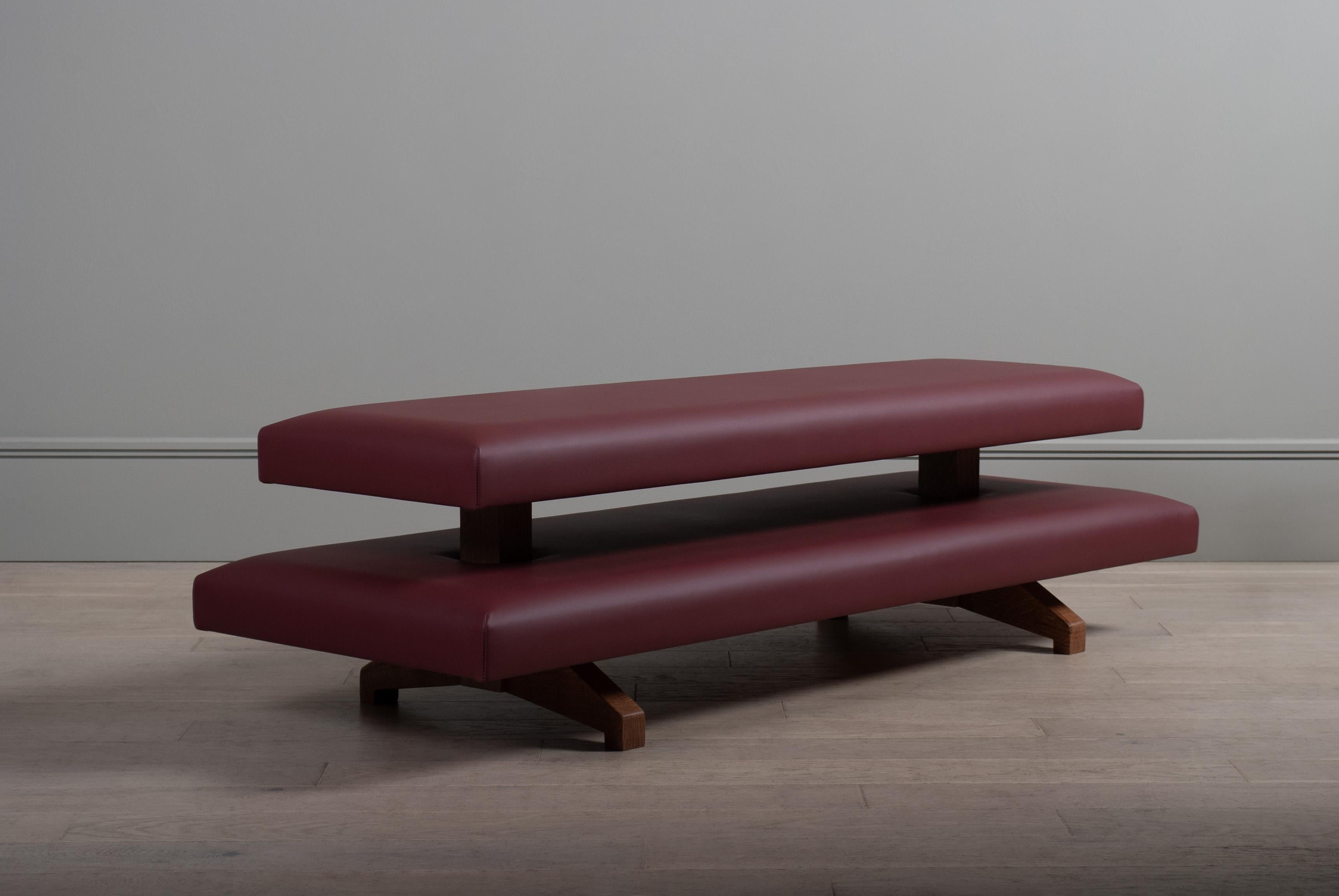 Letto da giorno artigianale in pelle e Oak In condizioni Nuovo in vendita a London, GB
