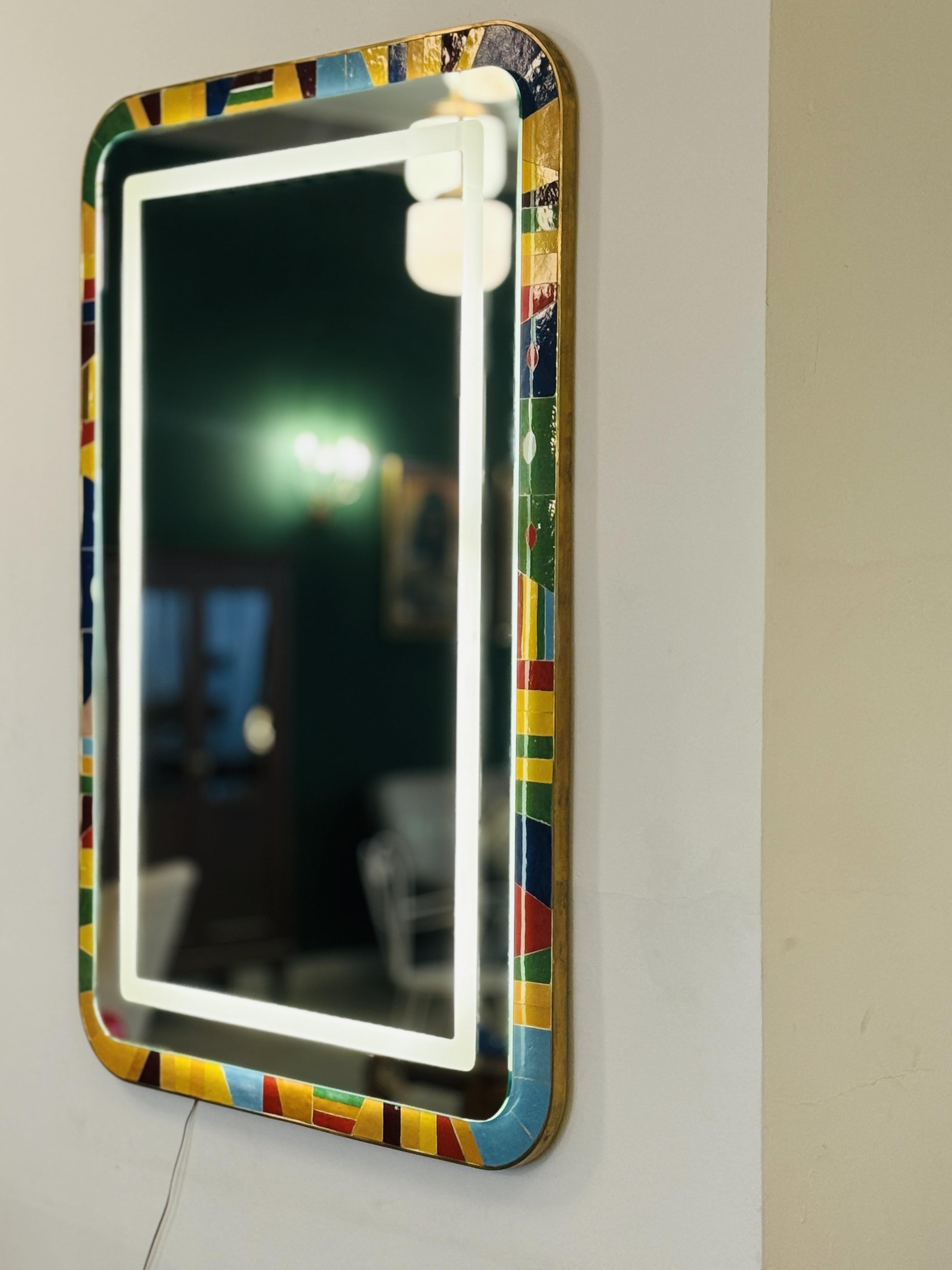 Handcrafted Led Light Mosaik und Messing Badezimmerspiegel von Jonathan Amar Studio  im Angebot 5