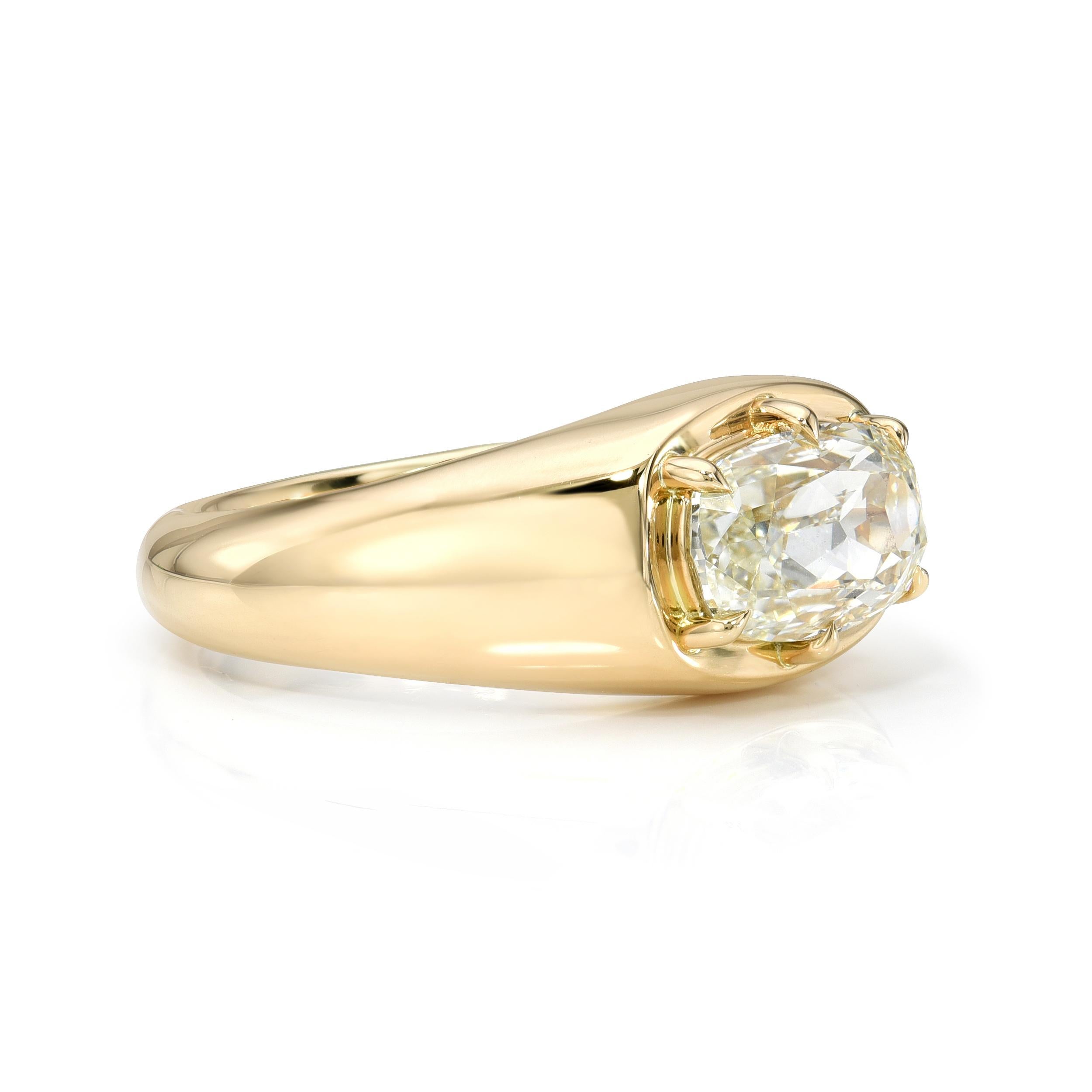 2,02ct M/VVS2 GIA-zertifizierter antiker Diamant im Kissenschliff in einer handgefertigten Fassung aus 18 Karat Gelbgold.