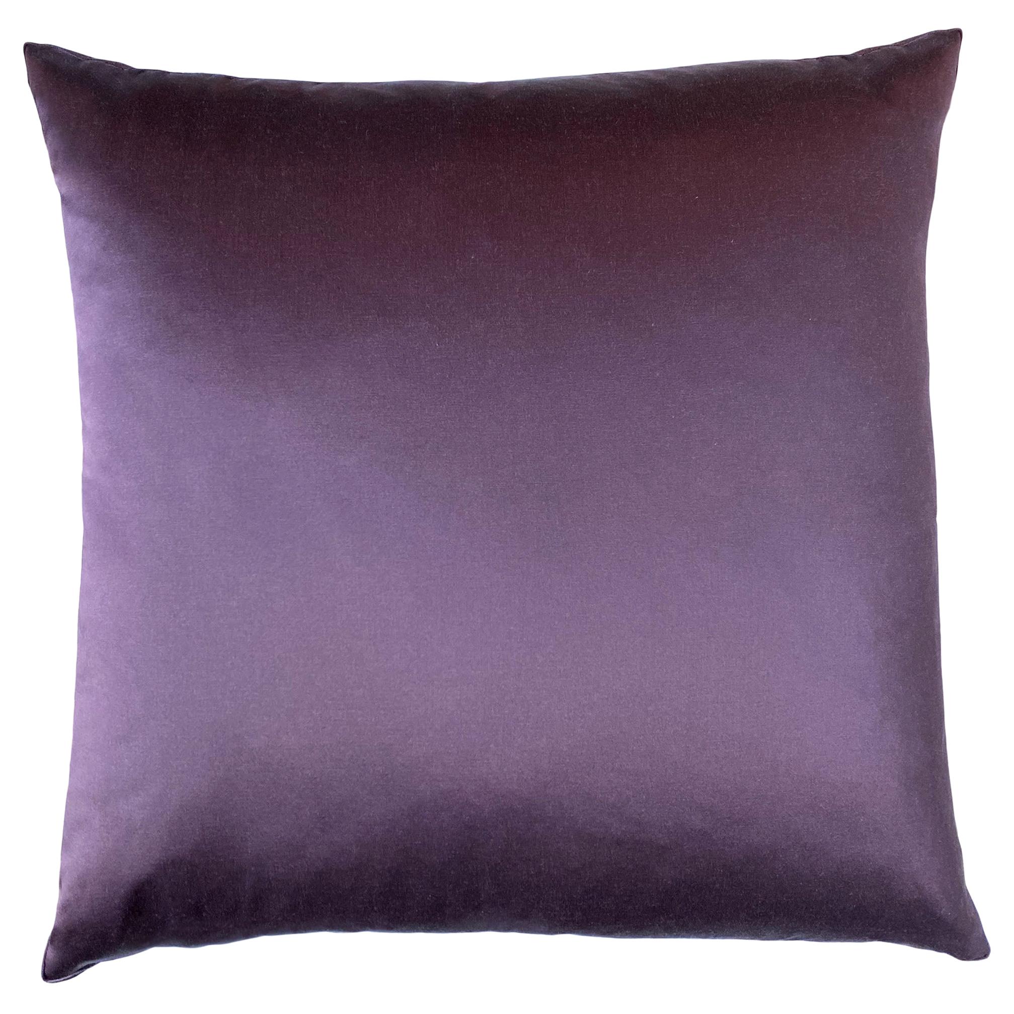 Handcrafted Lustrous Fabric Subtle Sheen Square Box Pillow Hypoallergenic For Sale