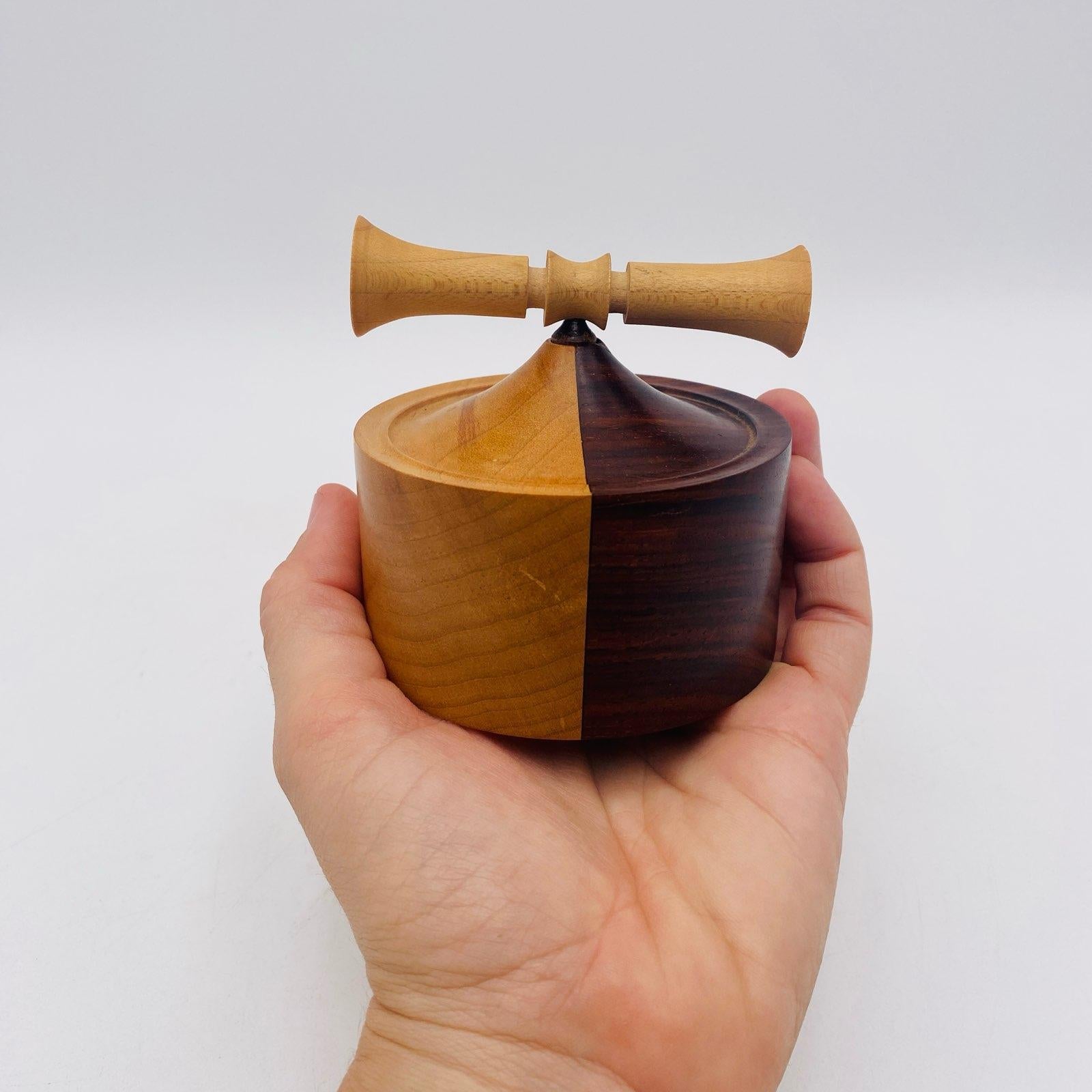 Handgefertigte Vase aus Ahorn und Cocobolo Holz Signiert im Angebot 3