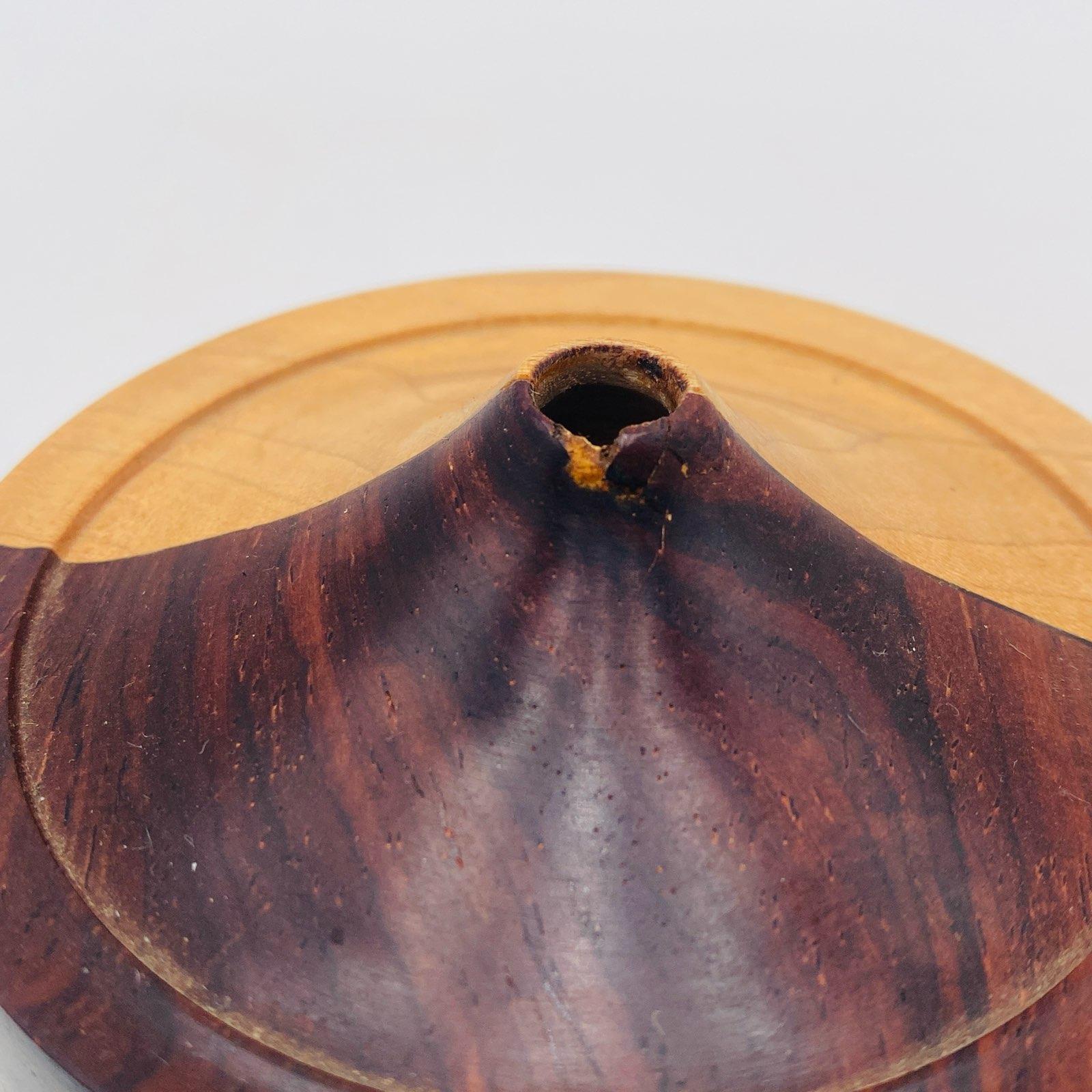 Handgefertigte Vase aus Ahorn und Cocobolo Holz Signiert (Ahornholz) im Angebot