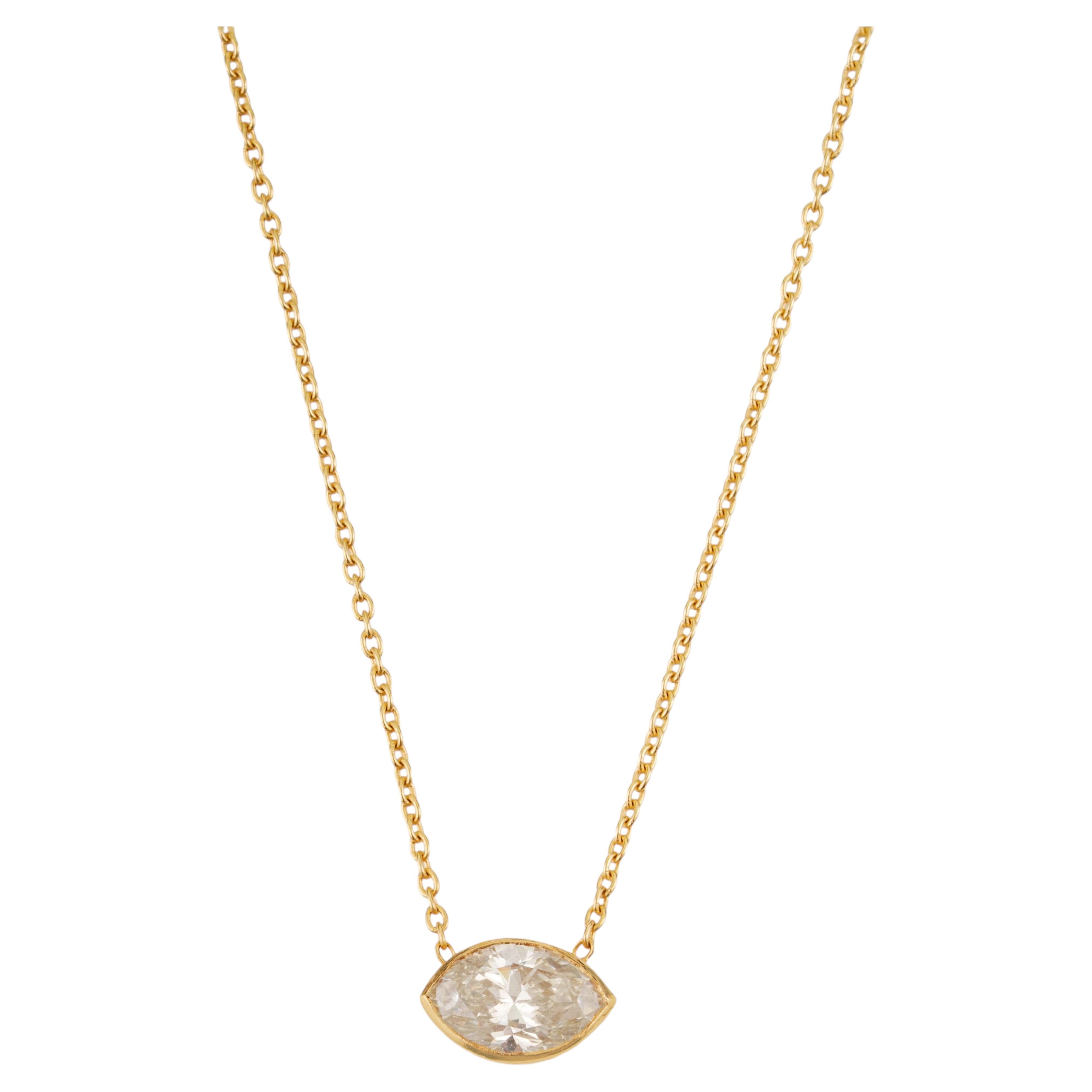 Collier solitaire avec pendentif en diamant taille marquise, fabriqué à la main en or jaune 14 carats