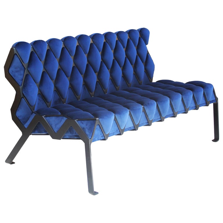 Handcrafted Matrice Settee in Black Steel and Blue Velvet Customizable For Sale