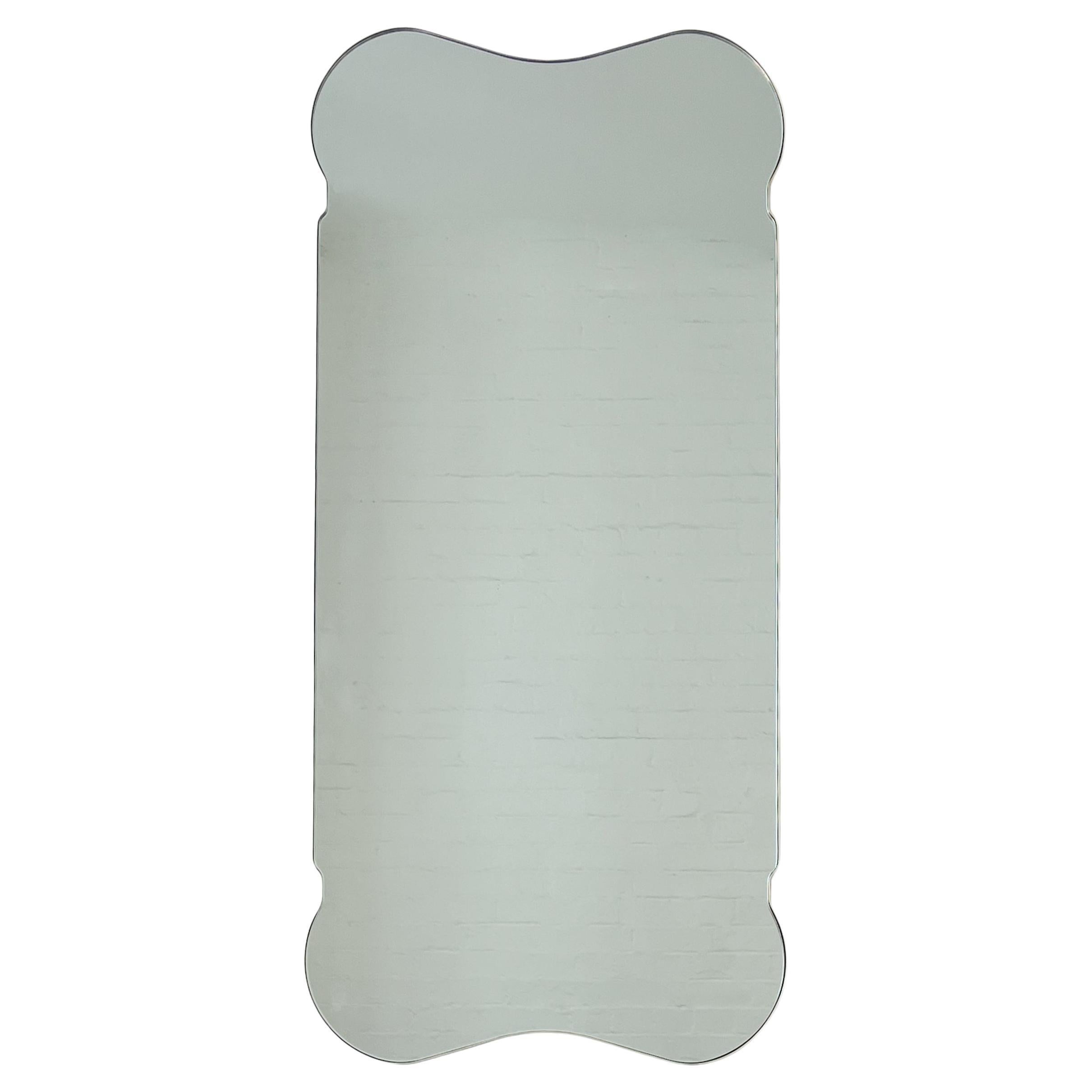 Specchio a forma libera di metà secolo realizzato a mano con cornice in ottone - Vintage Five