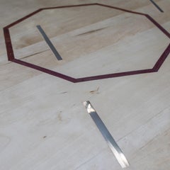 Mezcla artesanal de maderas amazónicas e italianas Mesa de Hillsideout