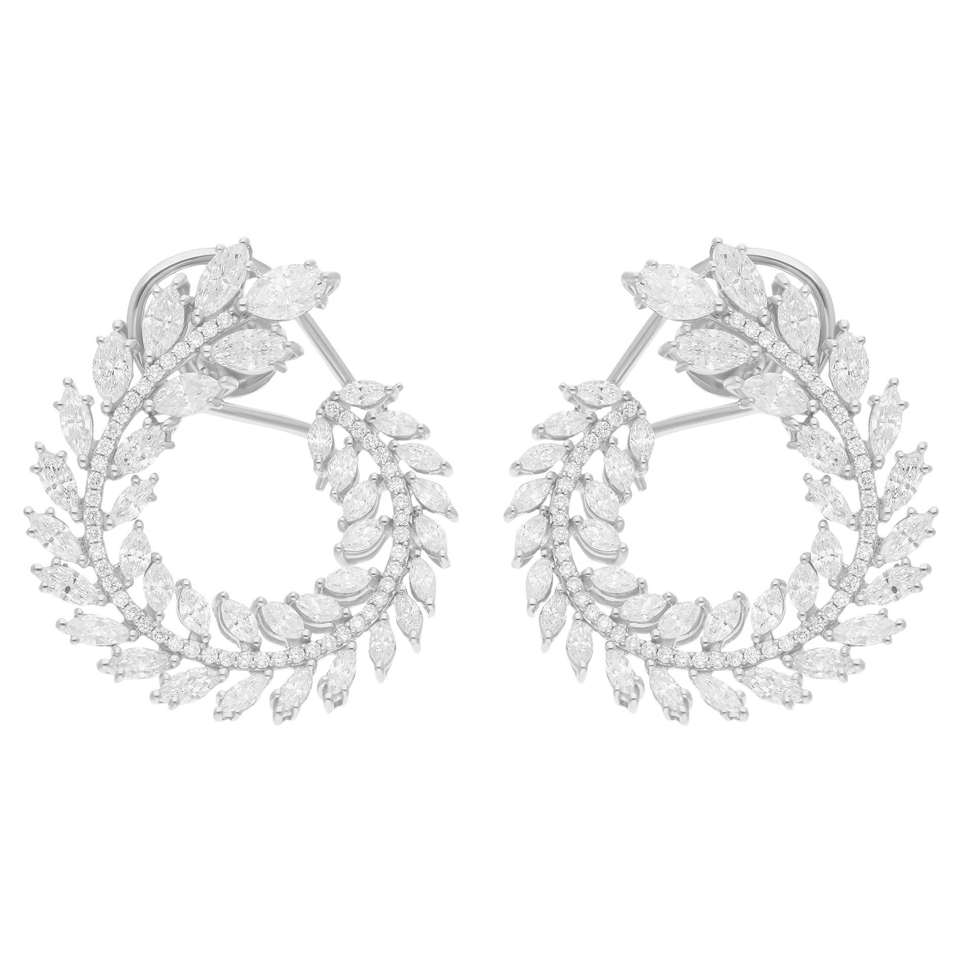 Handgefertigte C-Hoop-Ohrringe mit gemischtem Schliff (5,59 Karat) aus massivem Weißgold (14 K) im Angebot