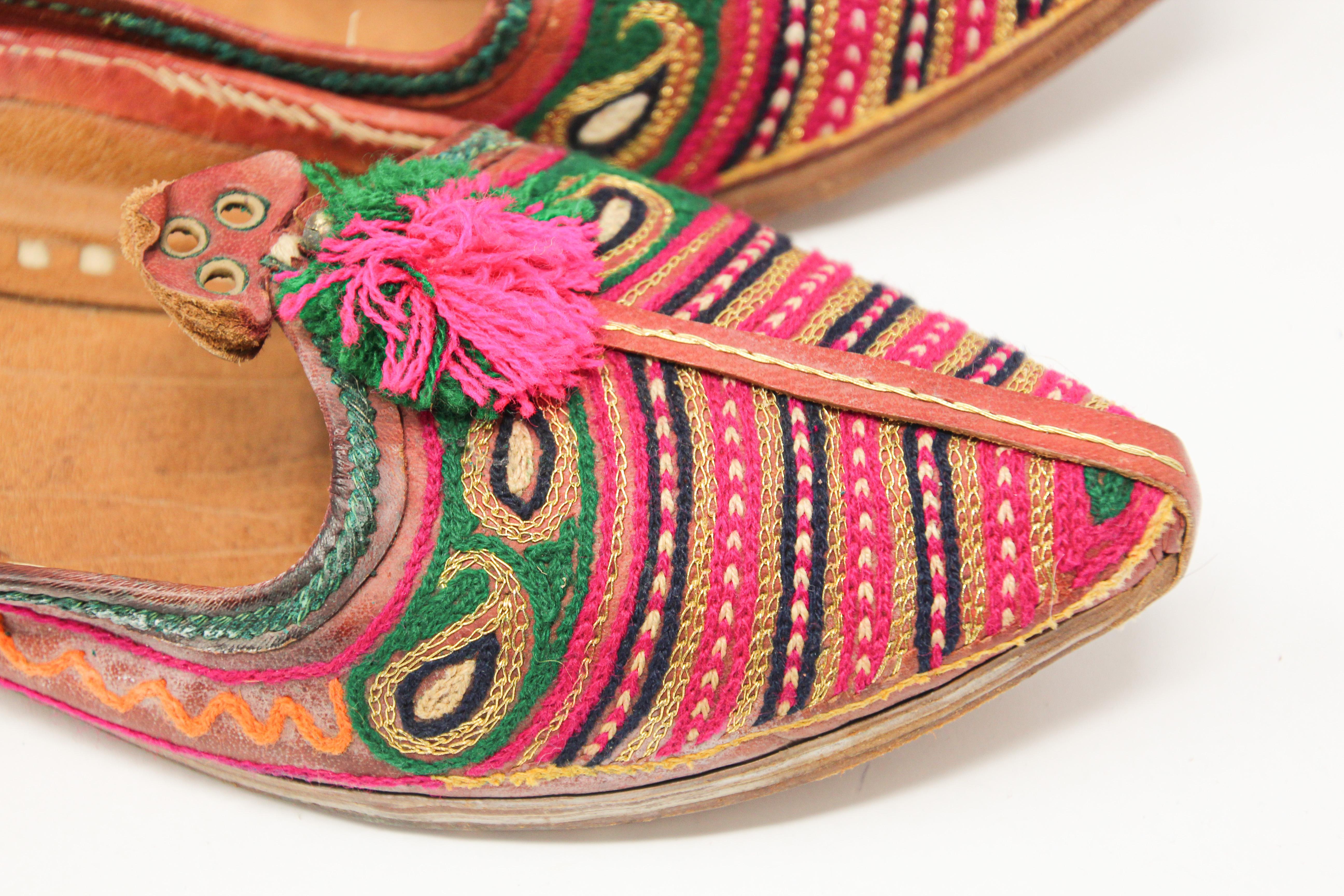Handcrafted Moorish Leather Ethnic Turkish Gold Embroidered Shoes For Sale 2