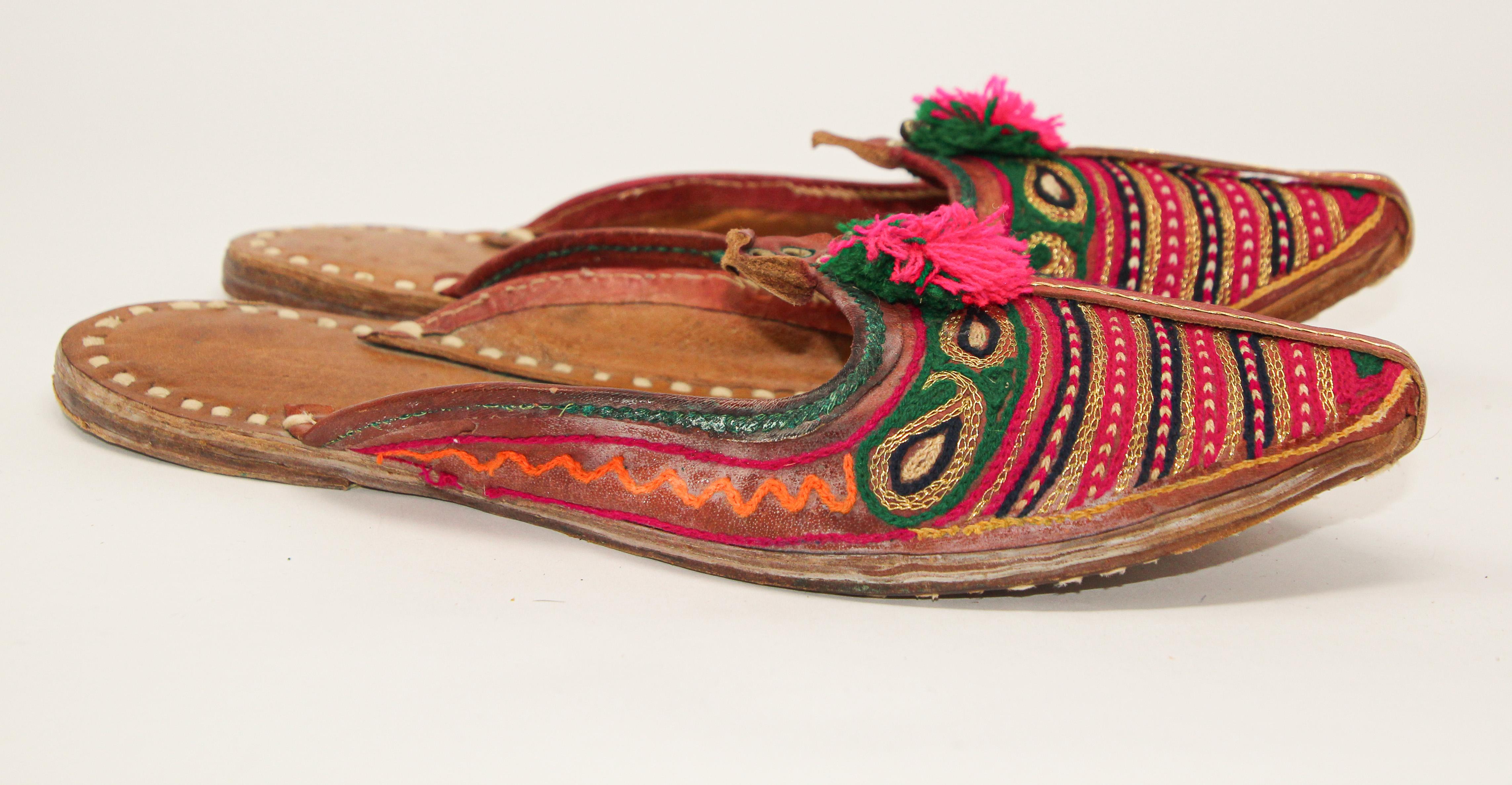 Handcrafted Moorish Leather Ethnic Turkish Gold Embroidered Shoes For Sale 1