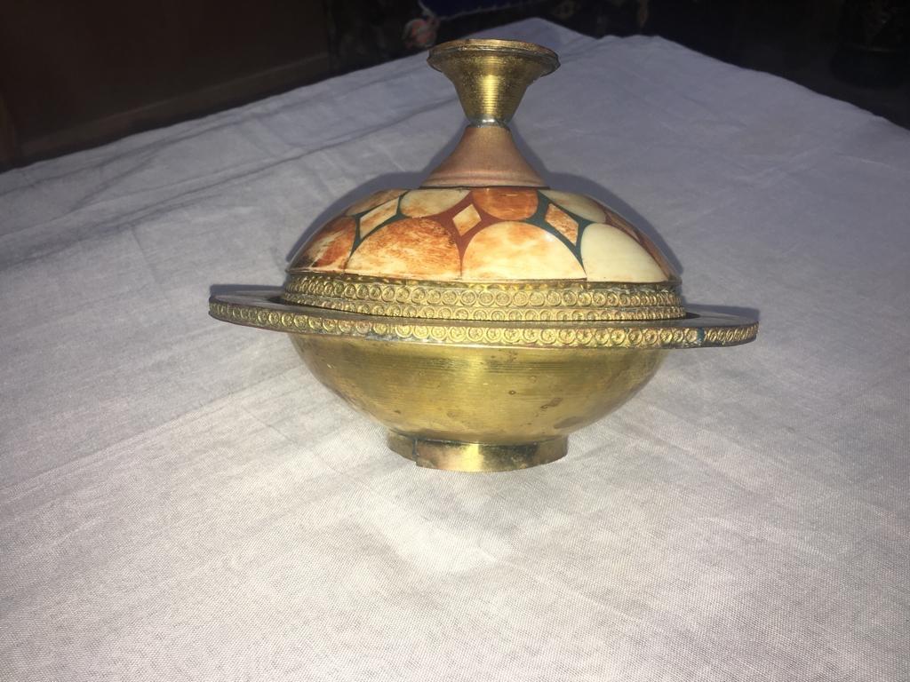 Handcrafted Moroccan Brass Tagine Decorative Serving Dish In Excellent Condition For Sale In Vineyard Haven, MA