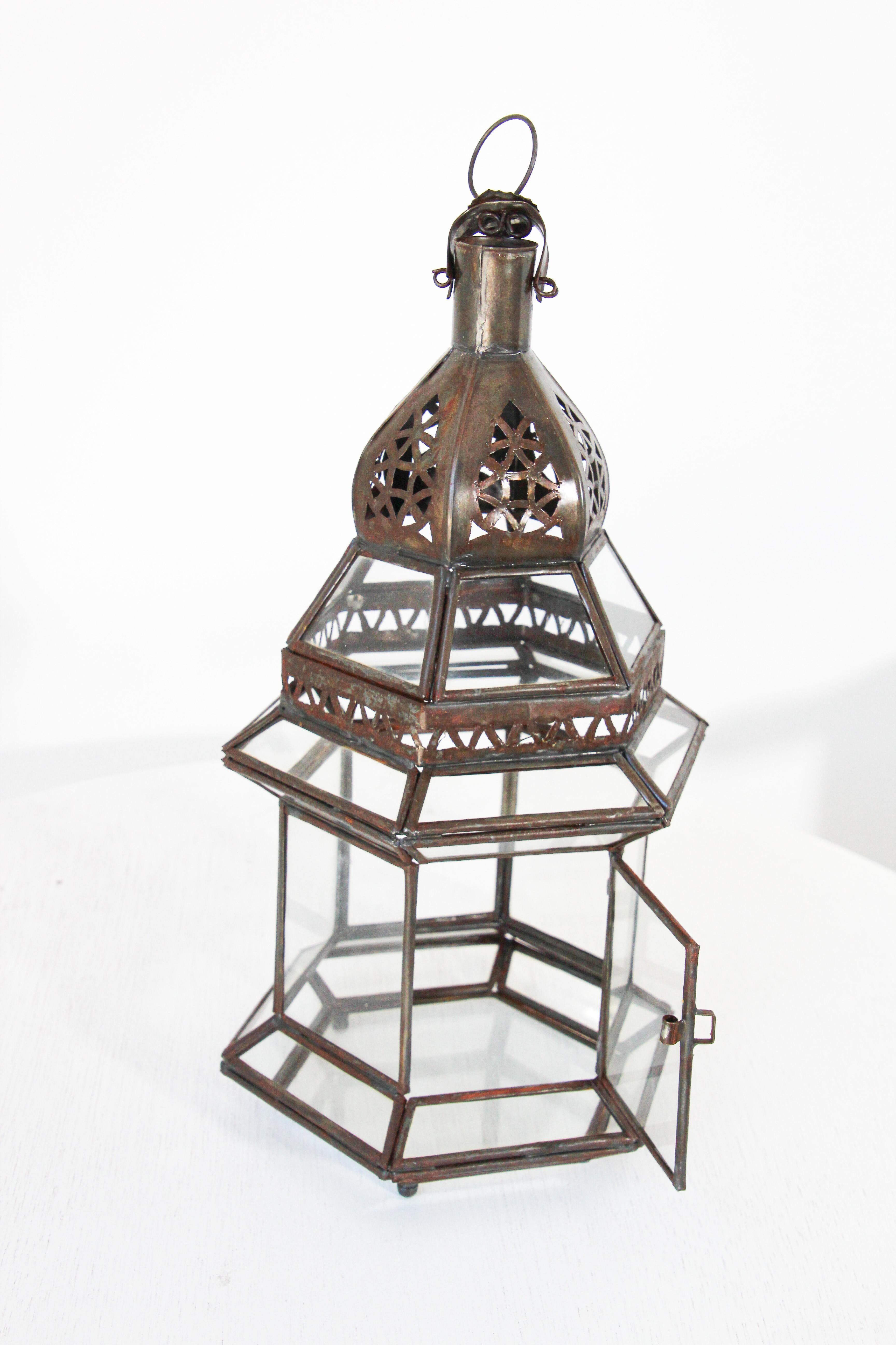 Handcrafted Moroccan Clear Glass Candle Lantern In Good Condition In North Hollywood, CA