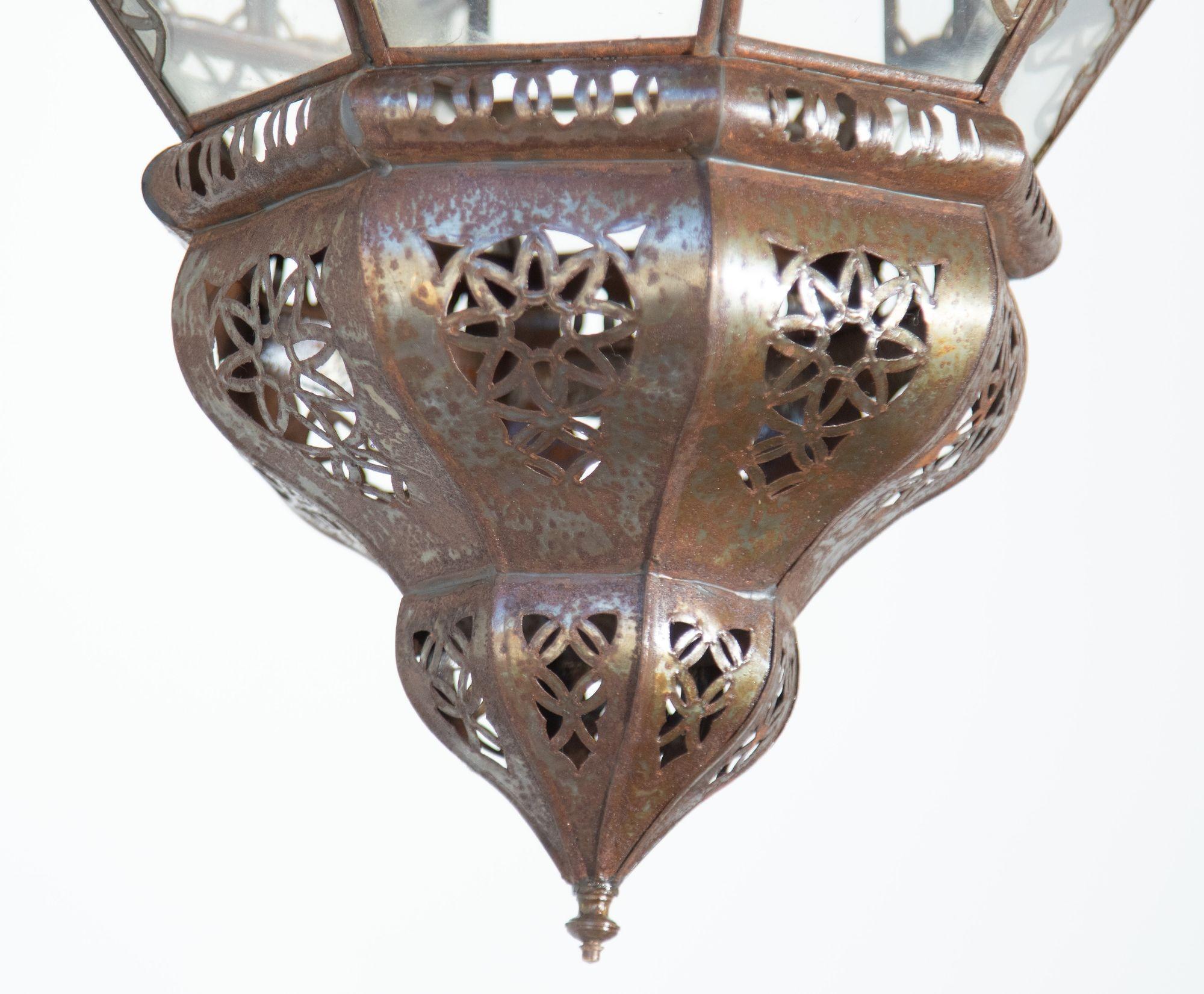 Handcrafted Moroccan Lantern with Clear Glass and Moorish Metal Filigree For Sale 1