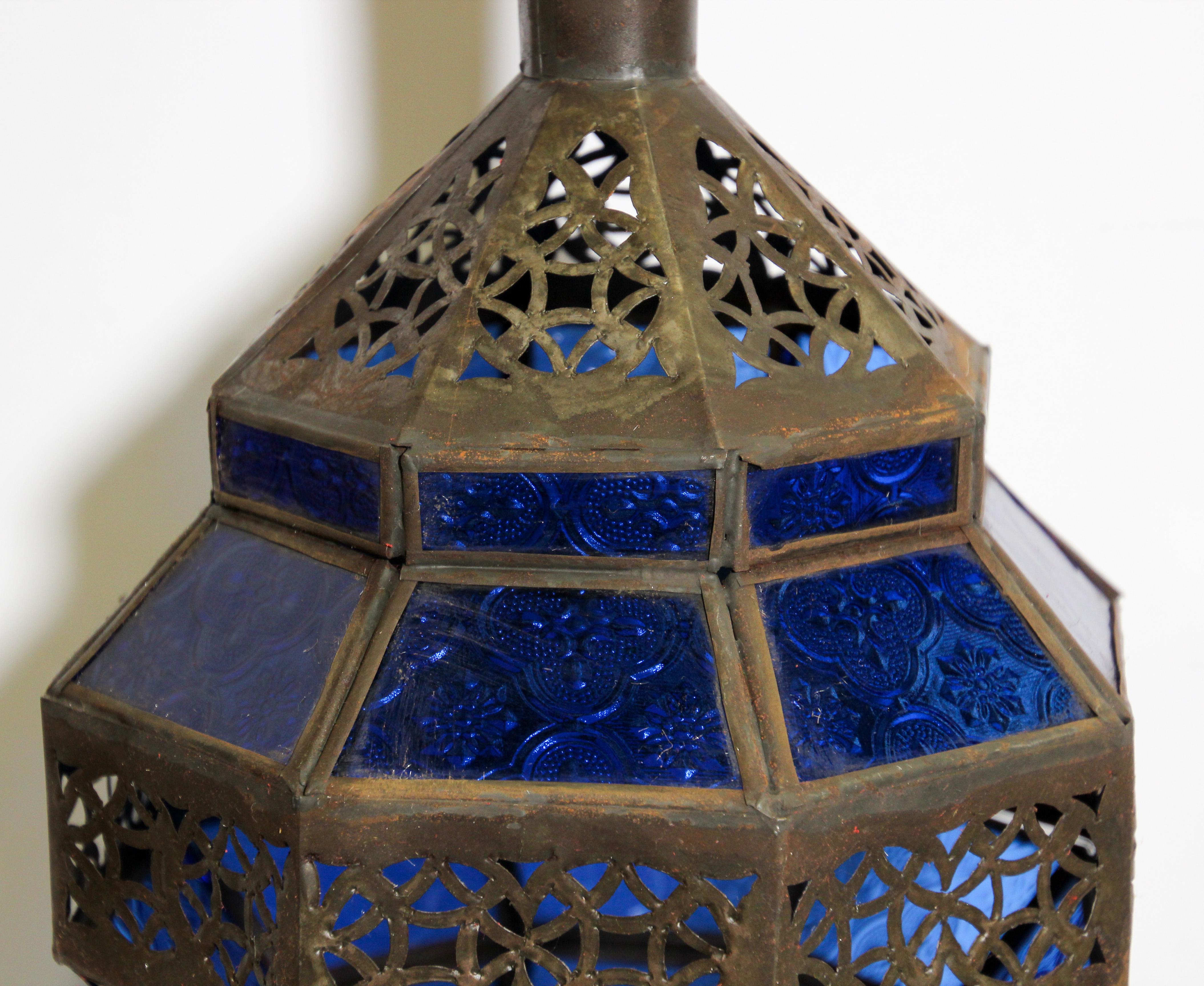 Handcrafted Moroccan Blue Glass Lantern, Metal Octagonal Diamond Shape For Sale 1
