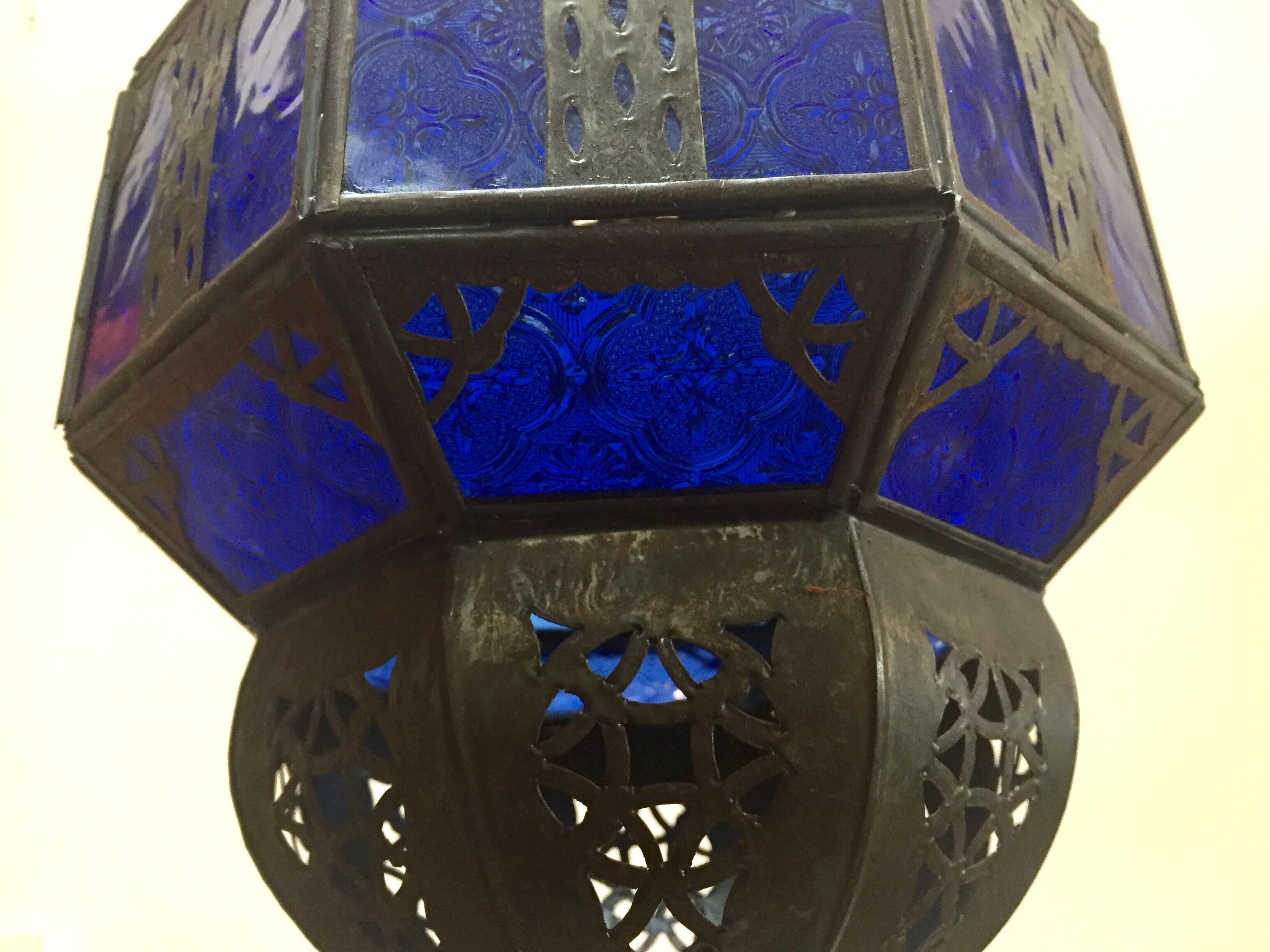 Handcrafted Moroccan Metal and Blue Glass Lantern, Octagonal Shape For Sale 2