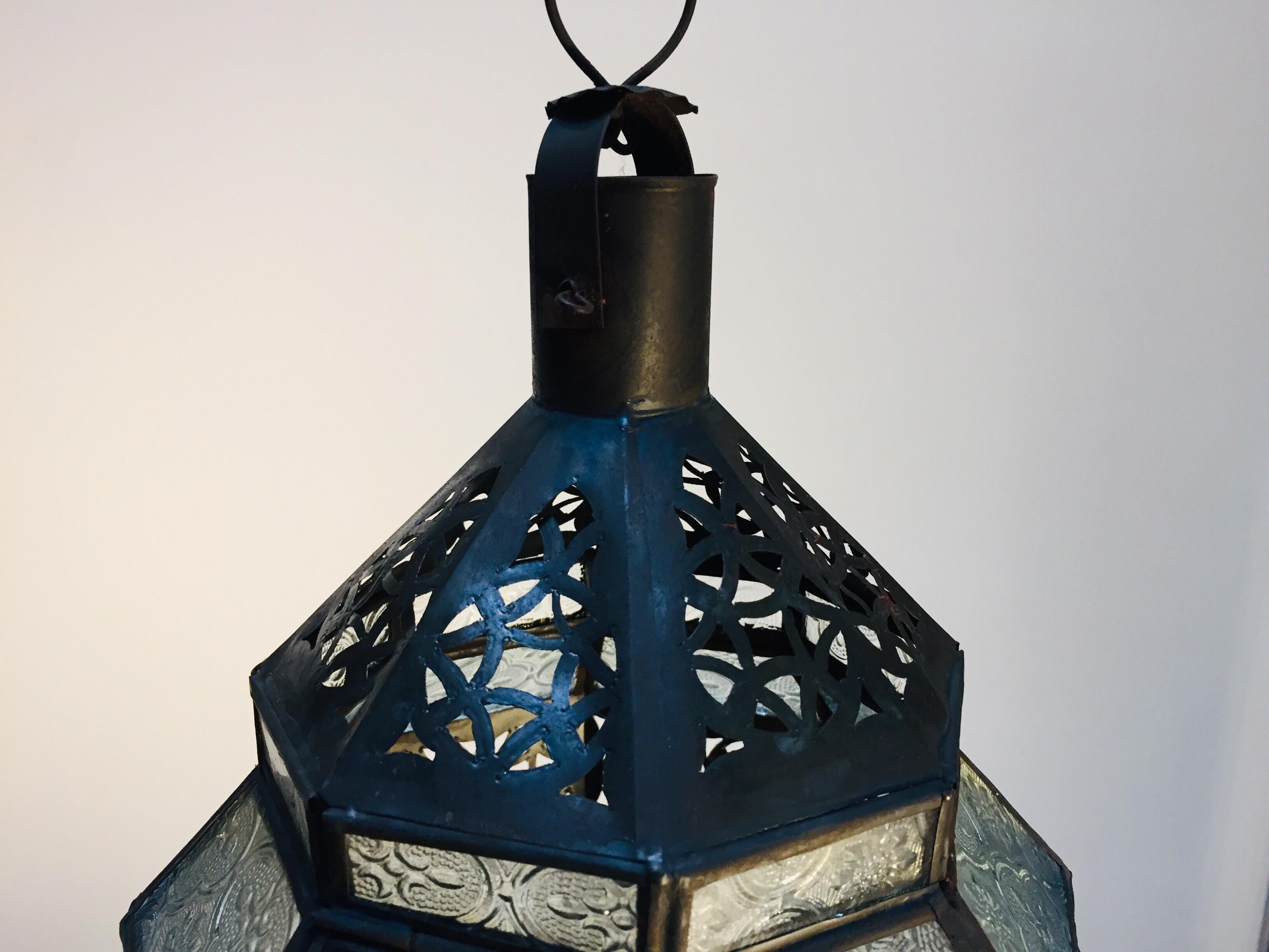 Marokkanische Metalllaterne, handgefertigt, achteckige Form mit klarem Glas 10
