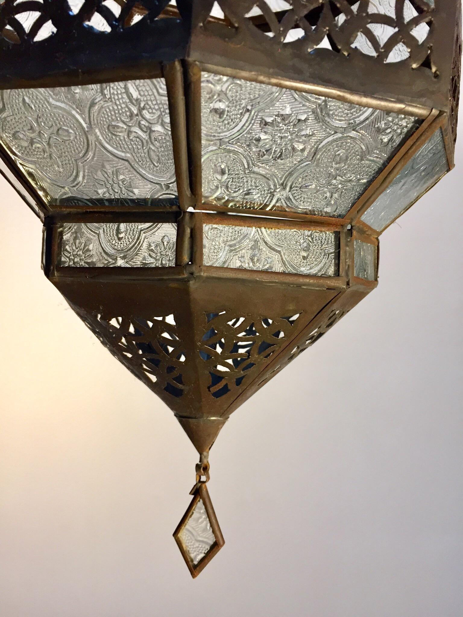 Marokkanische Metalllaterne, handgefertigt, achteckige Form mit klarem Glas 1