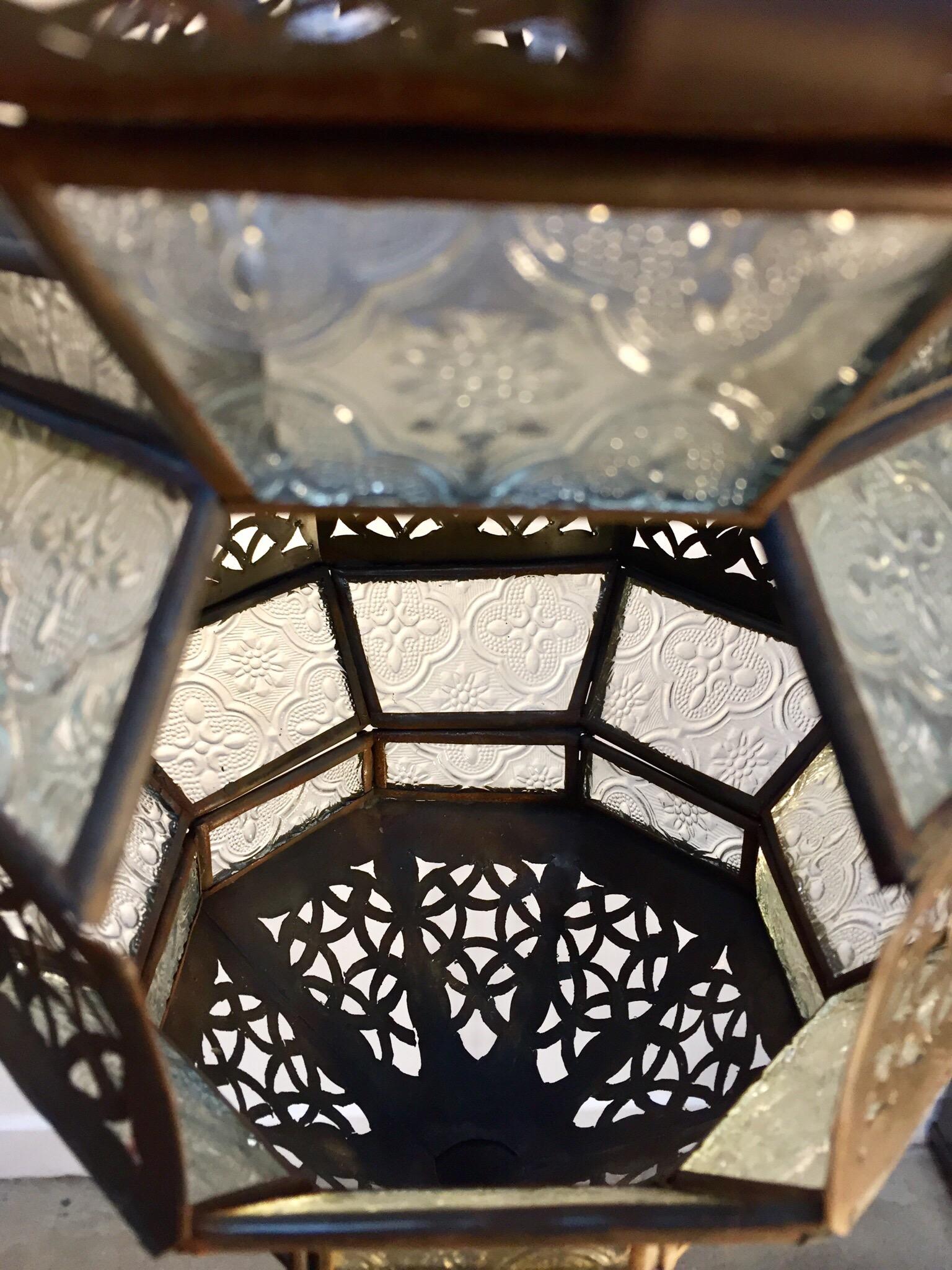 Marokkanische Metalllaterne, handgefertigt, achteckige Form mit klarem Glas 3