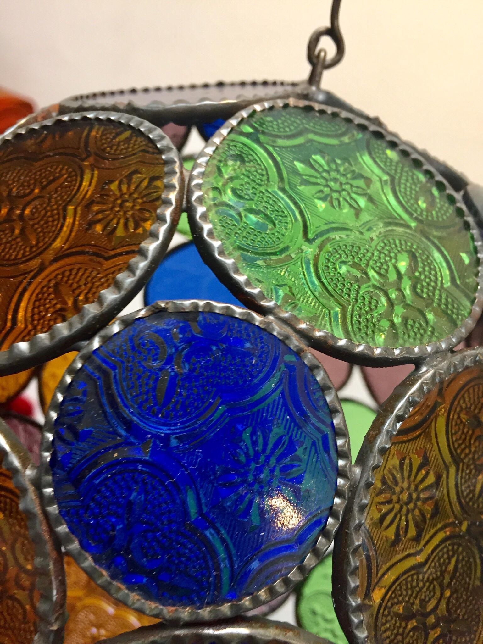 Lanterne d'orbe marocaine en verre mauresque multicolore fabriquée à la main en vente 3