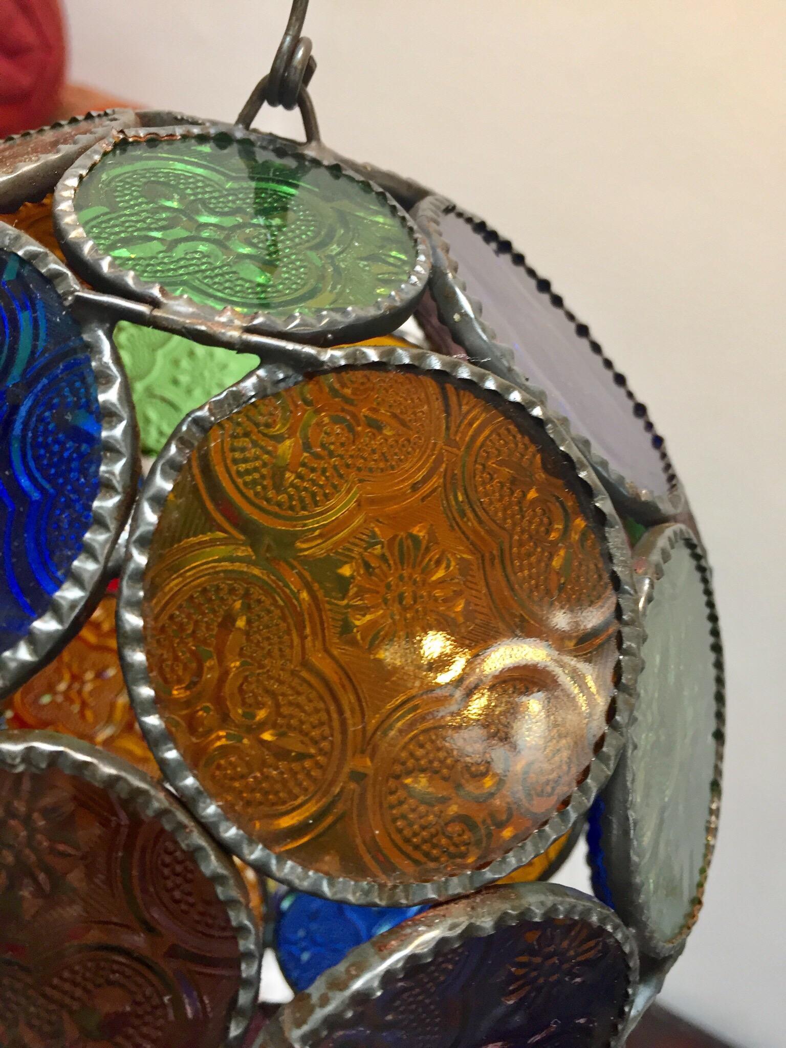 Lanterne d'orbe marocaine en verre mauresque multicolore fabriquée à la main en vente 4